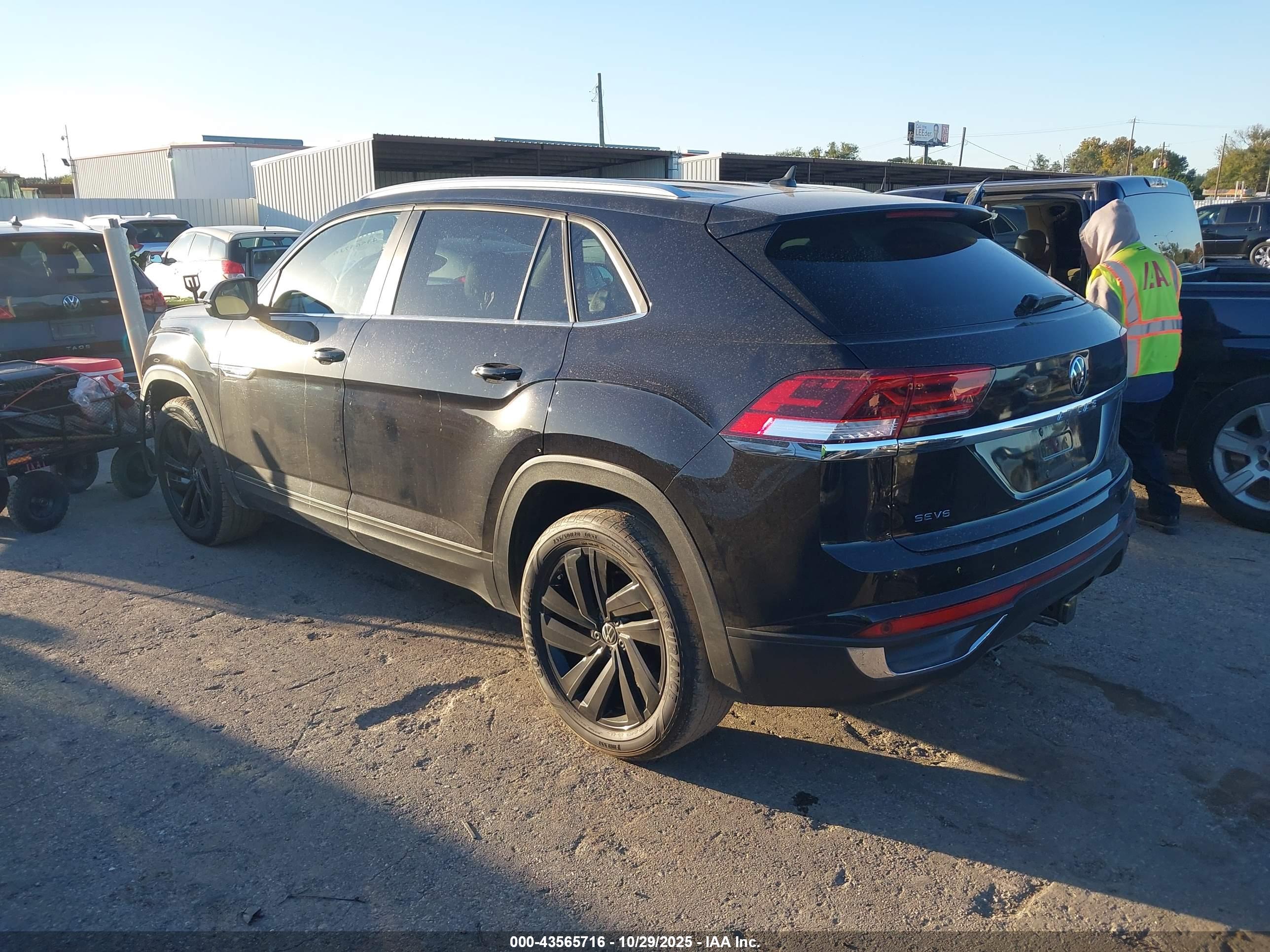 VOLKSWAGEN ATLAS image 3