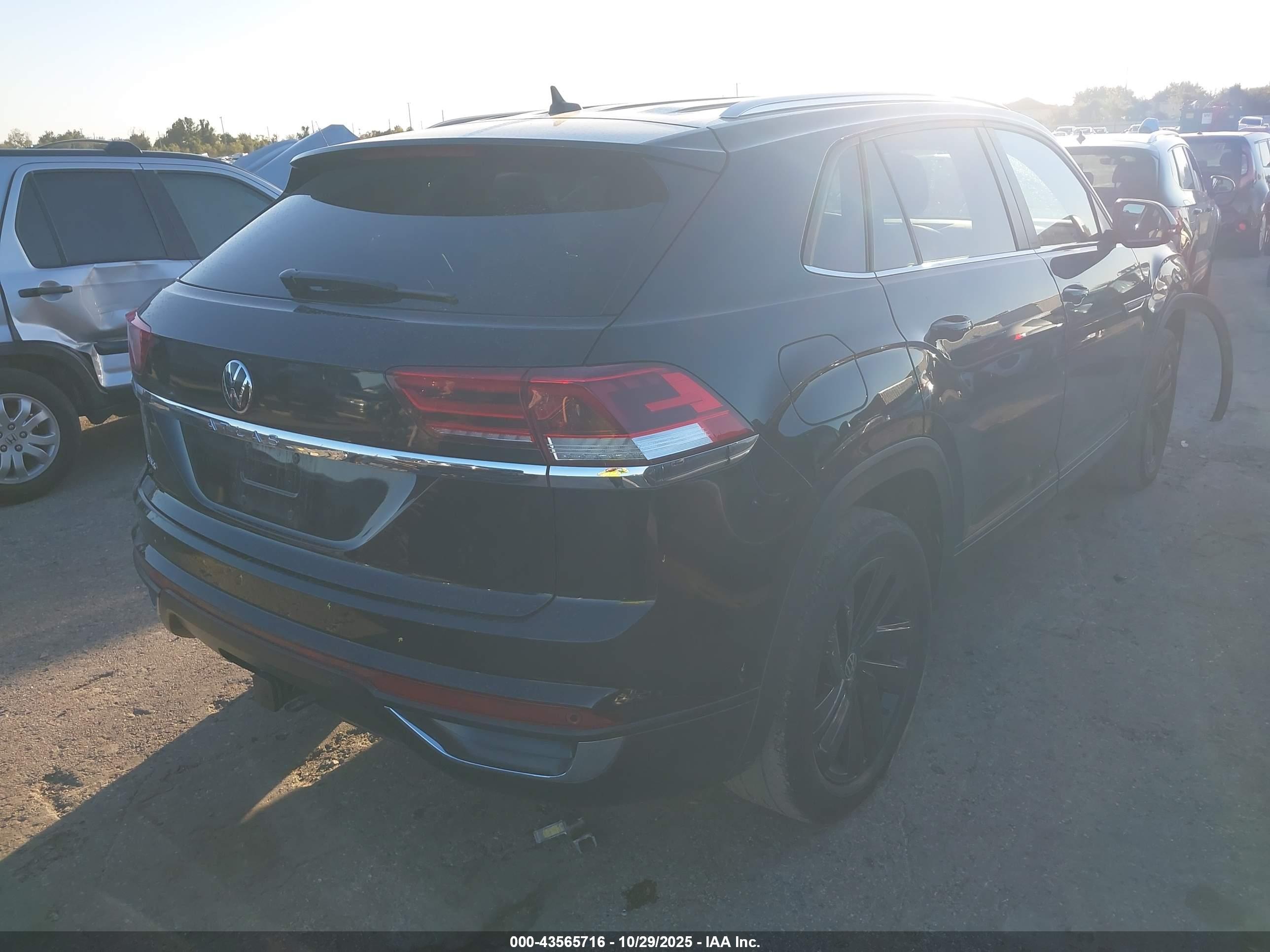VOLKSWAGEN ATLAS image 4