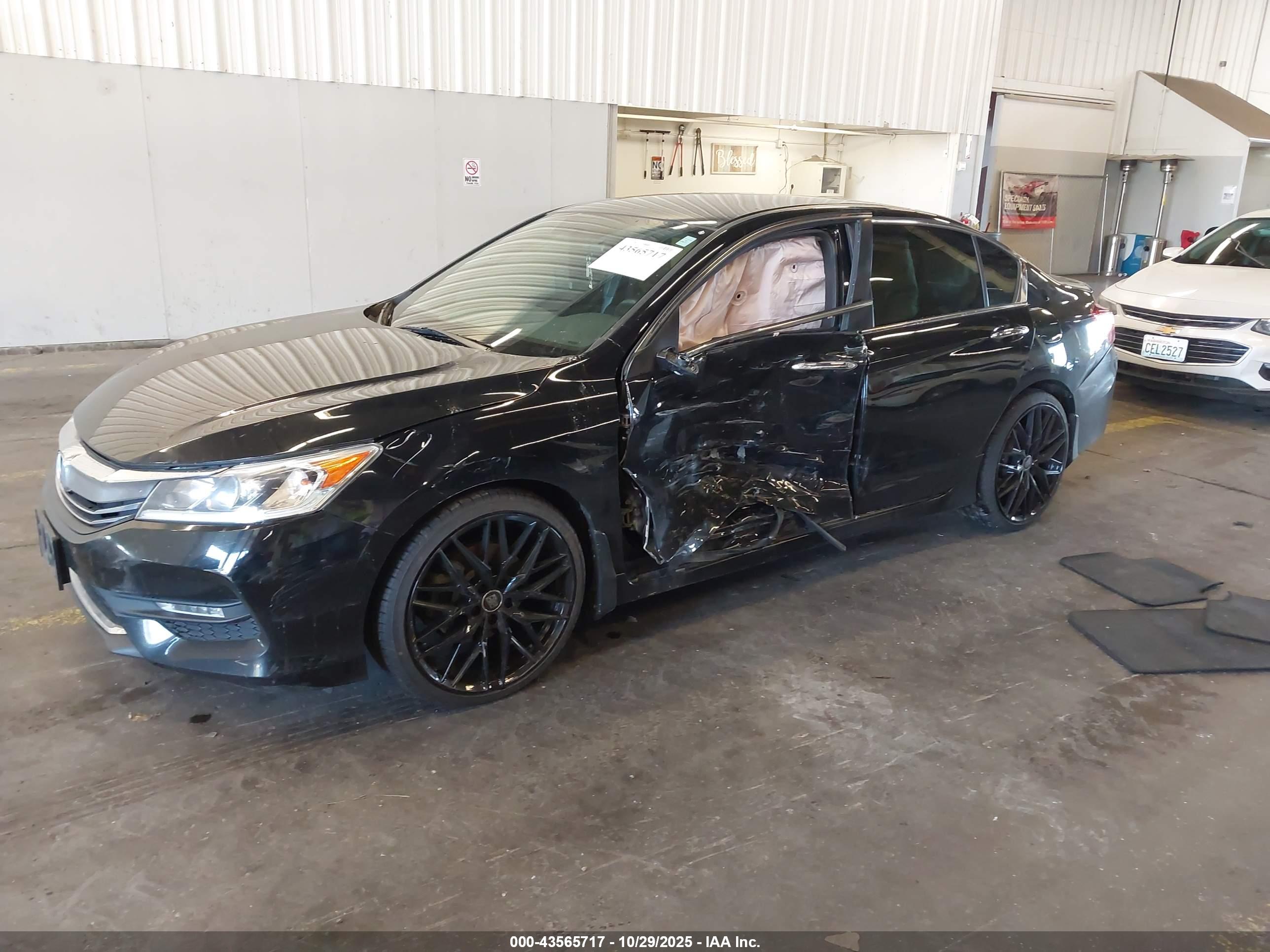 HONDA ACCORD image 2