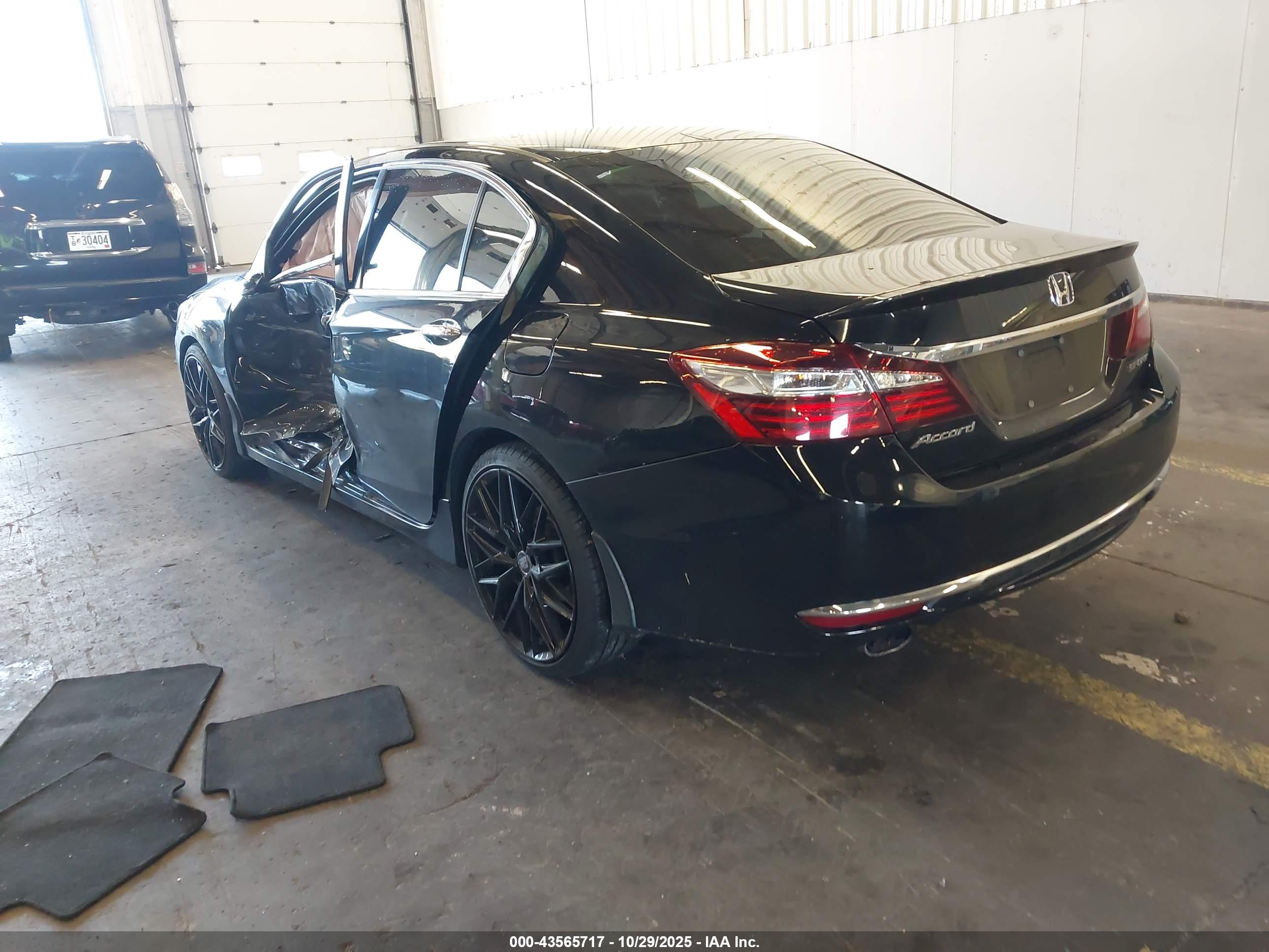 HONDA ACCORD image 3