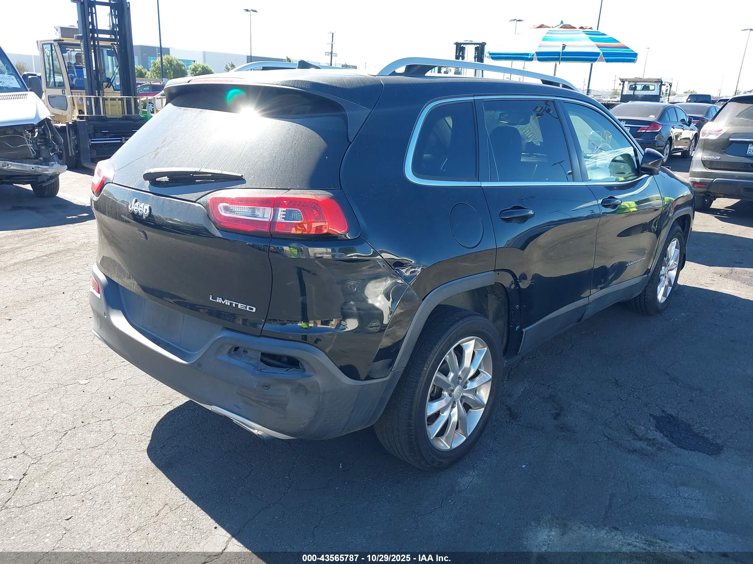 JEEP CHEROKEE image 4