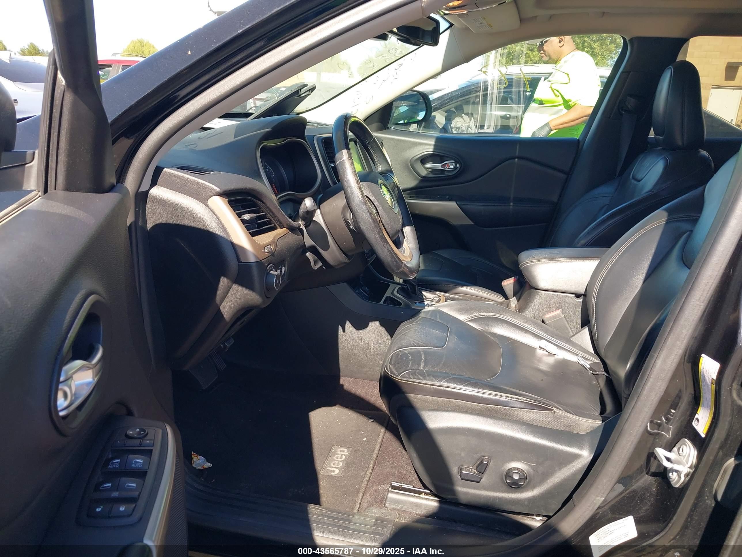 JEEP CHEROKEE image 5