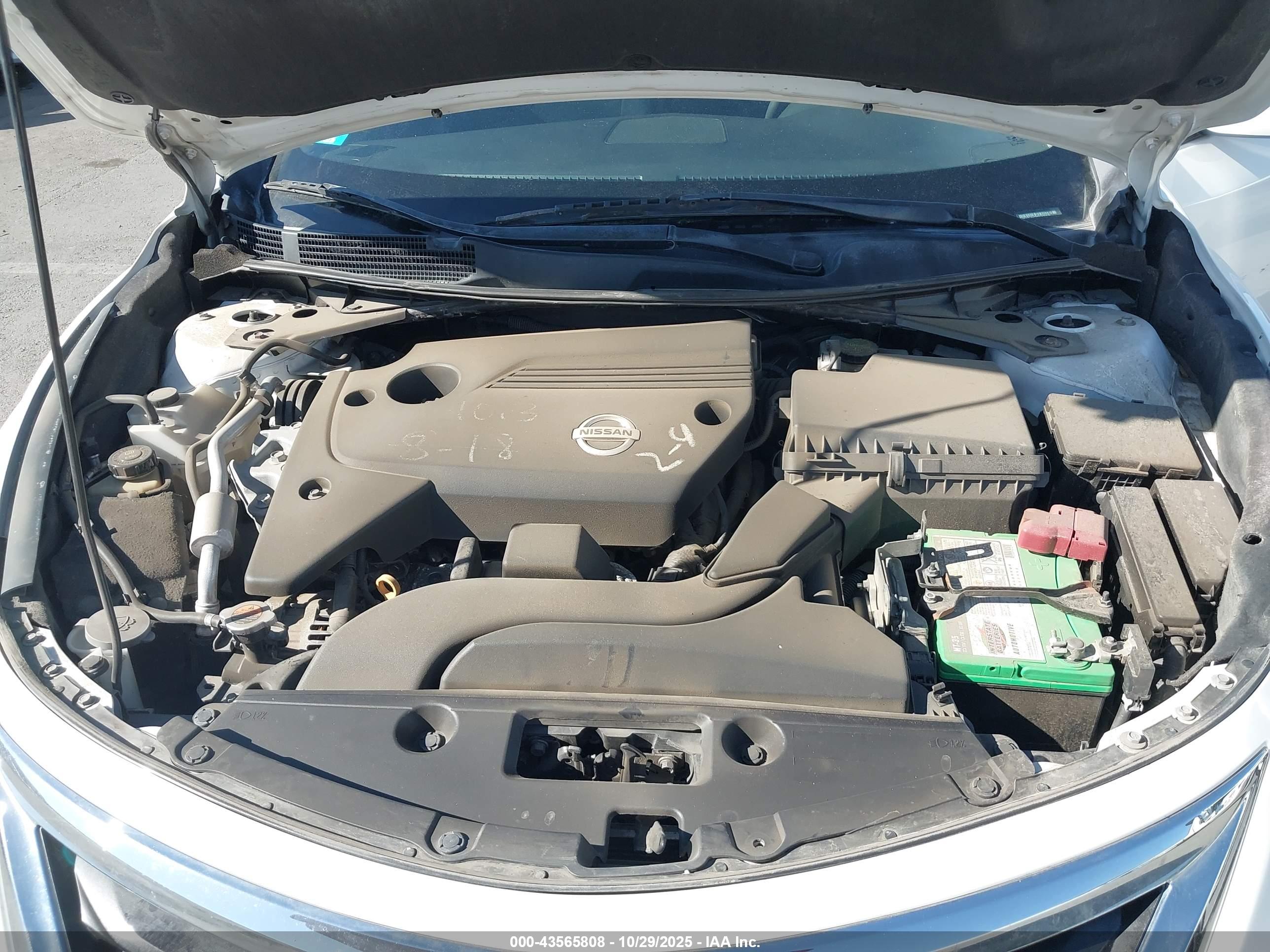 NISSAN ALTIMA image 10