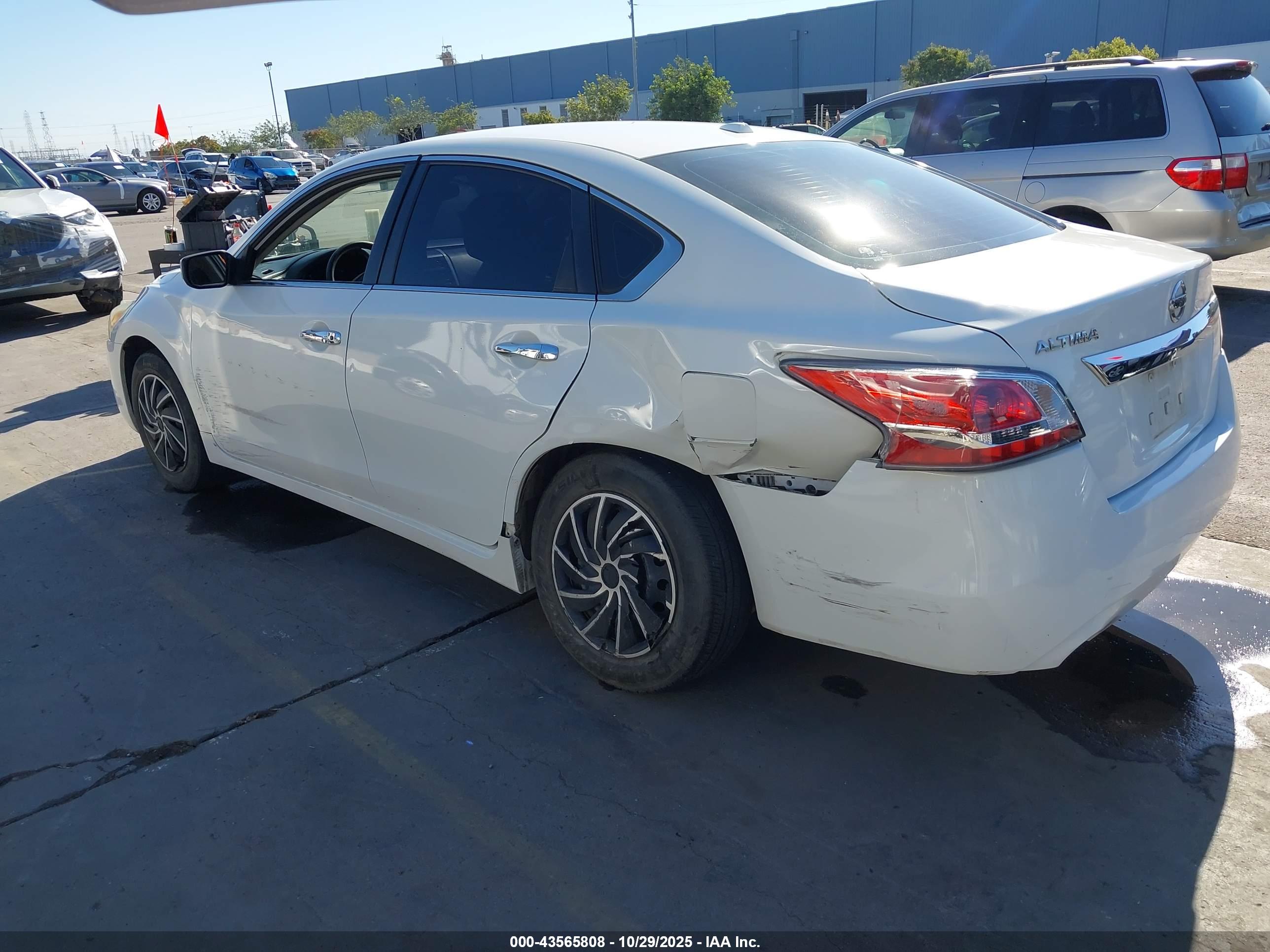 NISSAN ALTIMA image 3