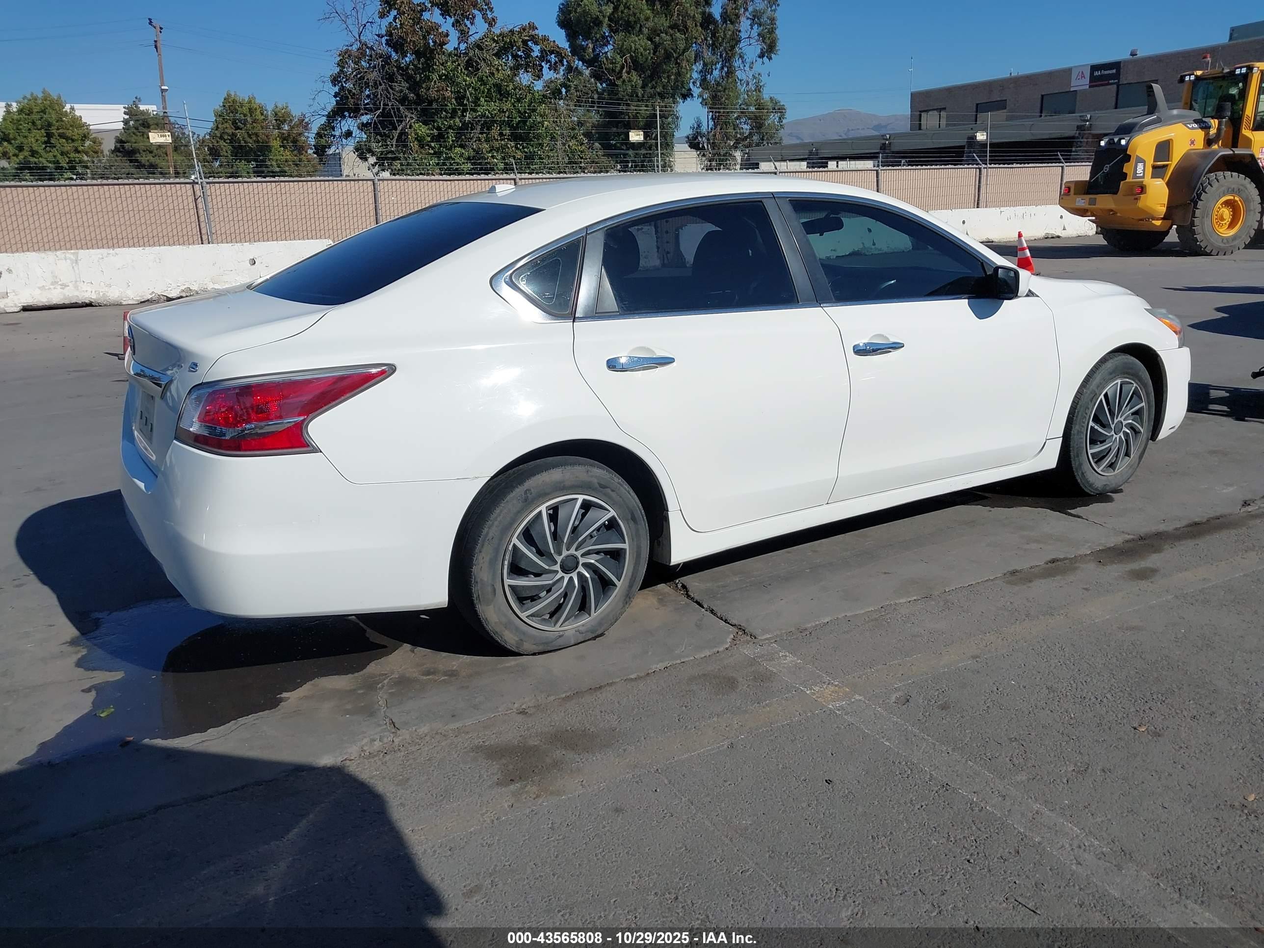 NISSAN ALTIMA image 4