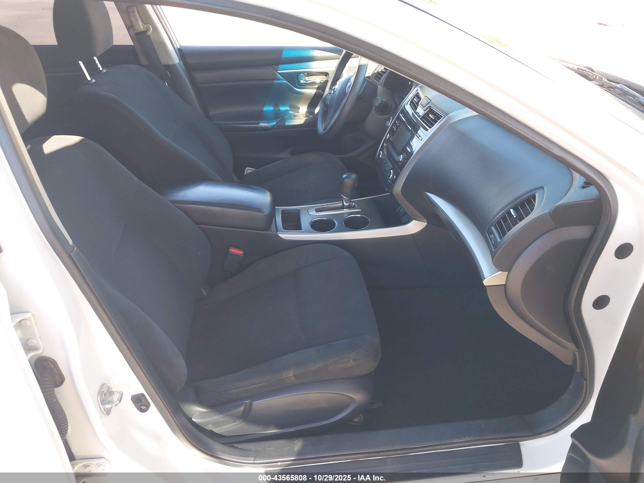 NISSAN ALTIMA image 5