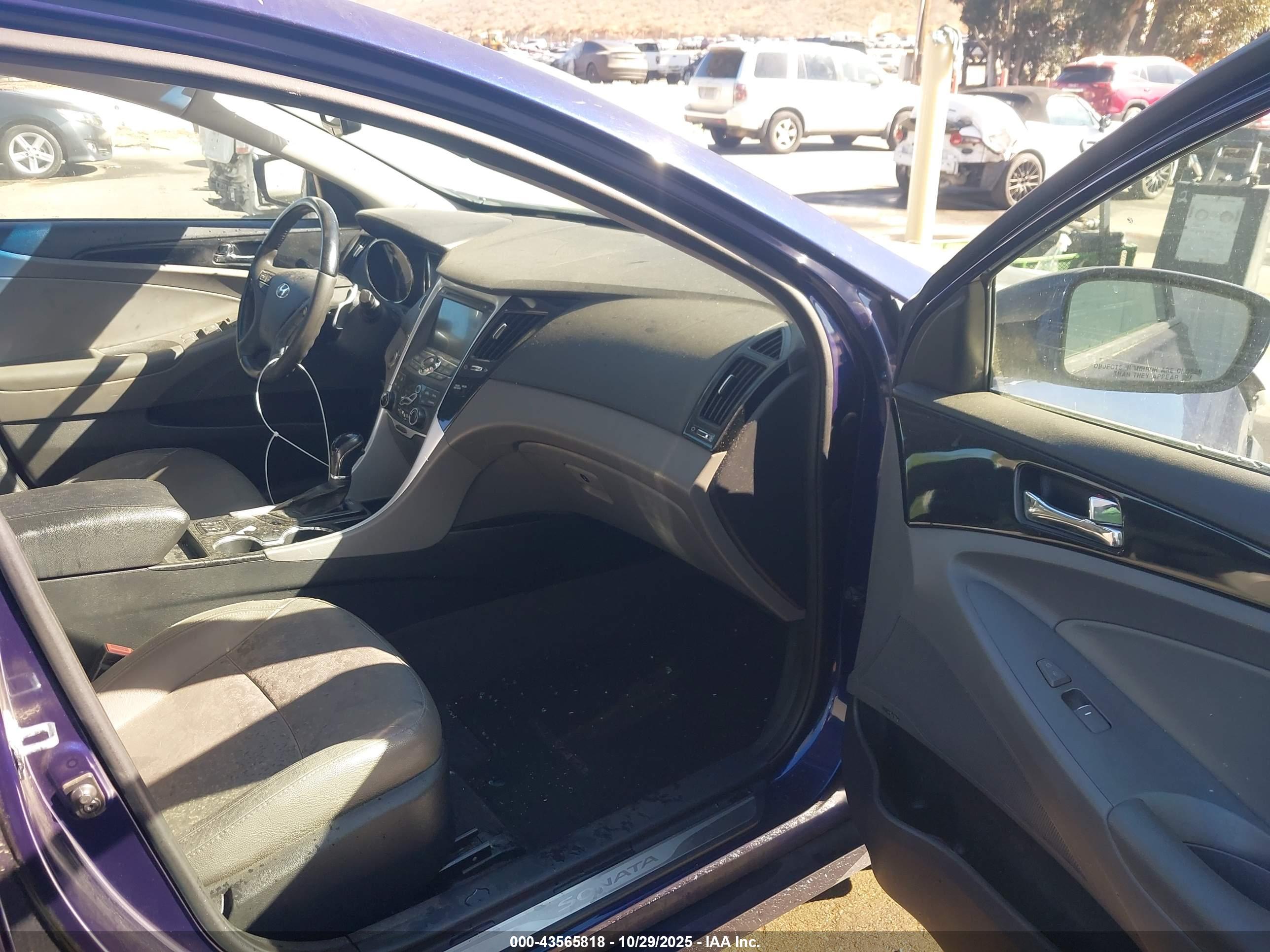 HYUNDAI SONATA image 5