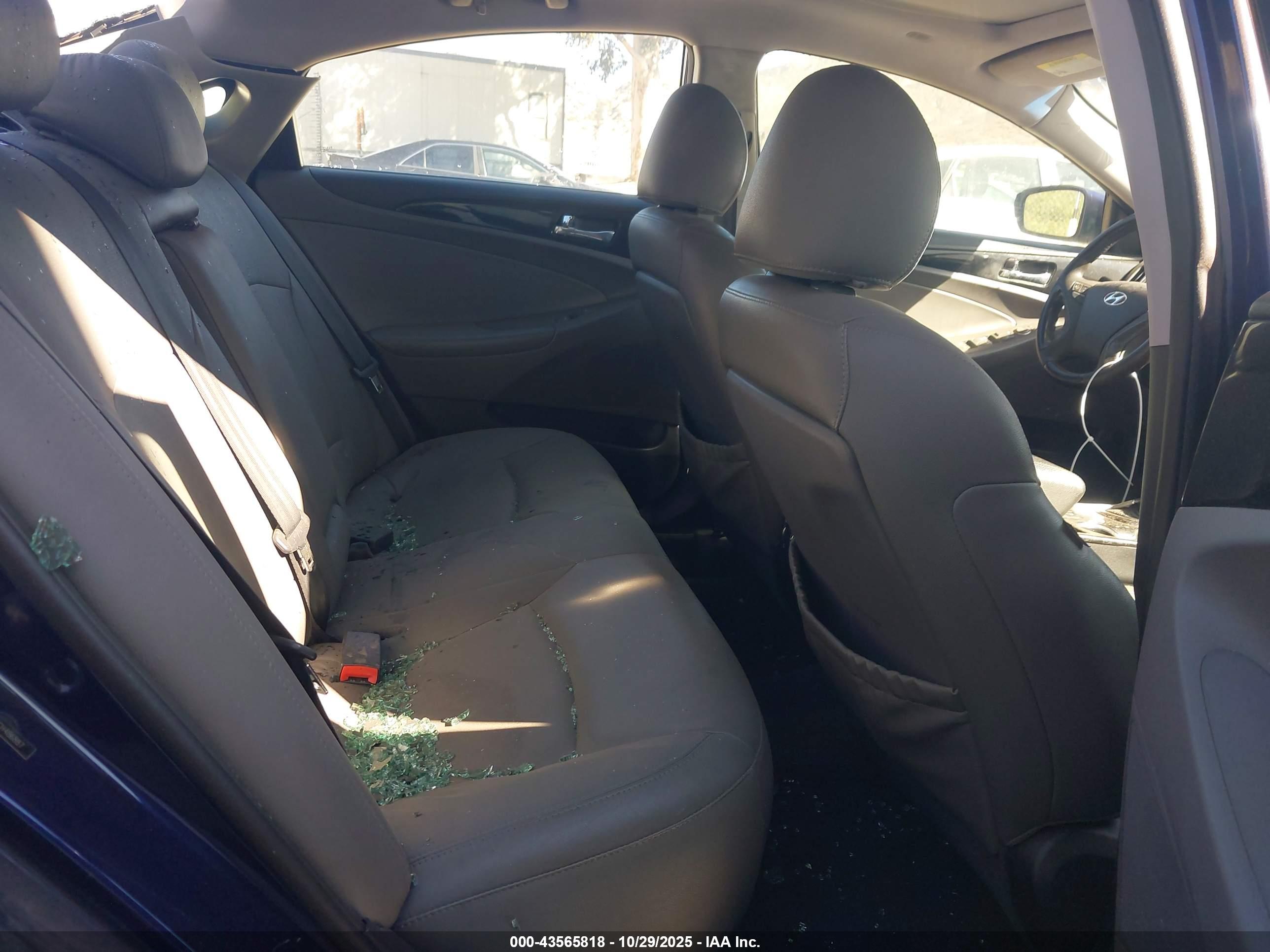 HYUNDAI SONATA image 8