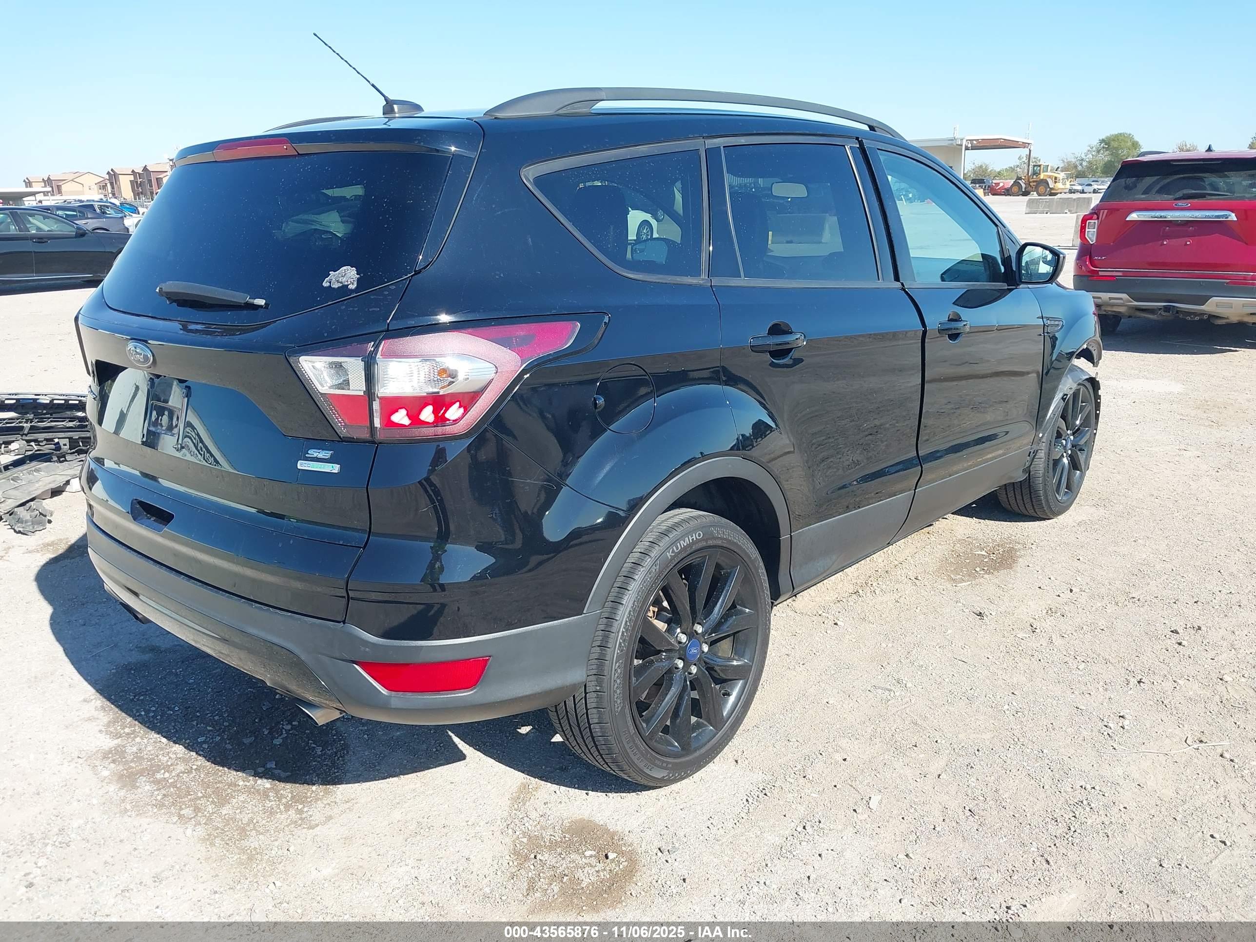 FORD ESCAPE image 4