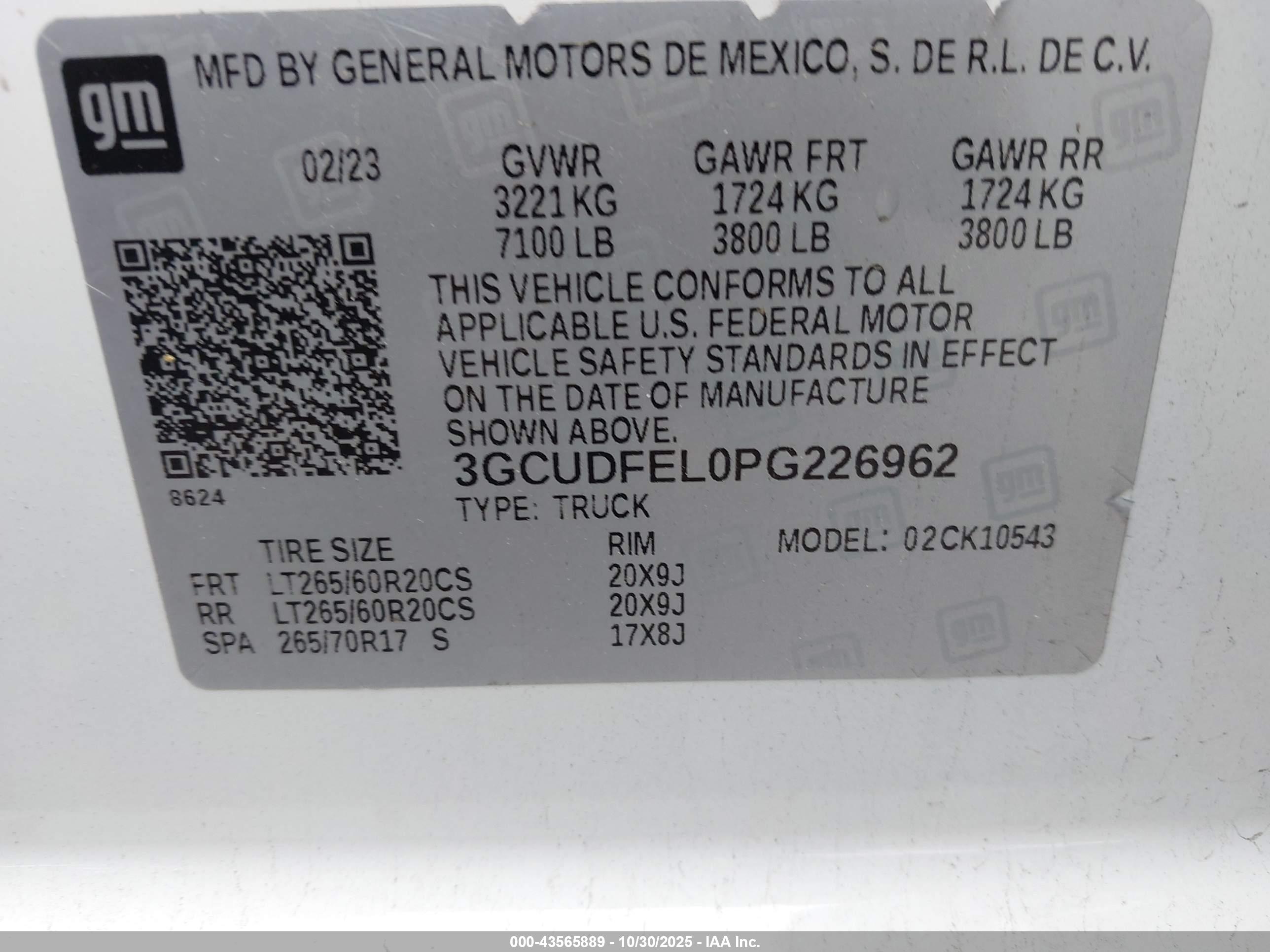 CHEVROLET SILVERADO image 9