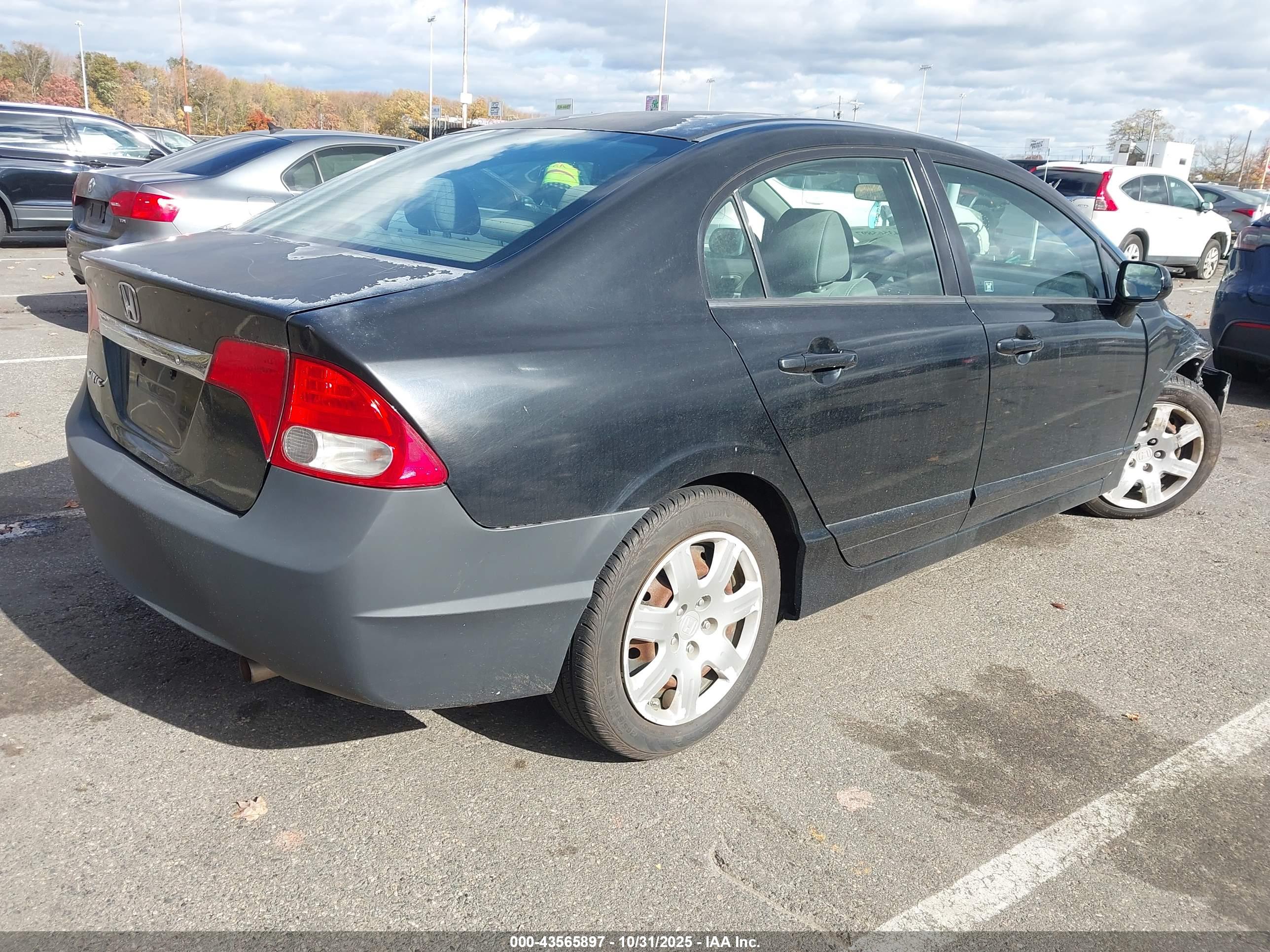 HONDA CIVIC image 4