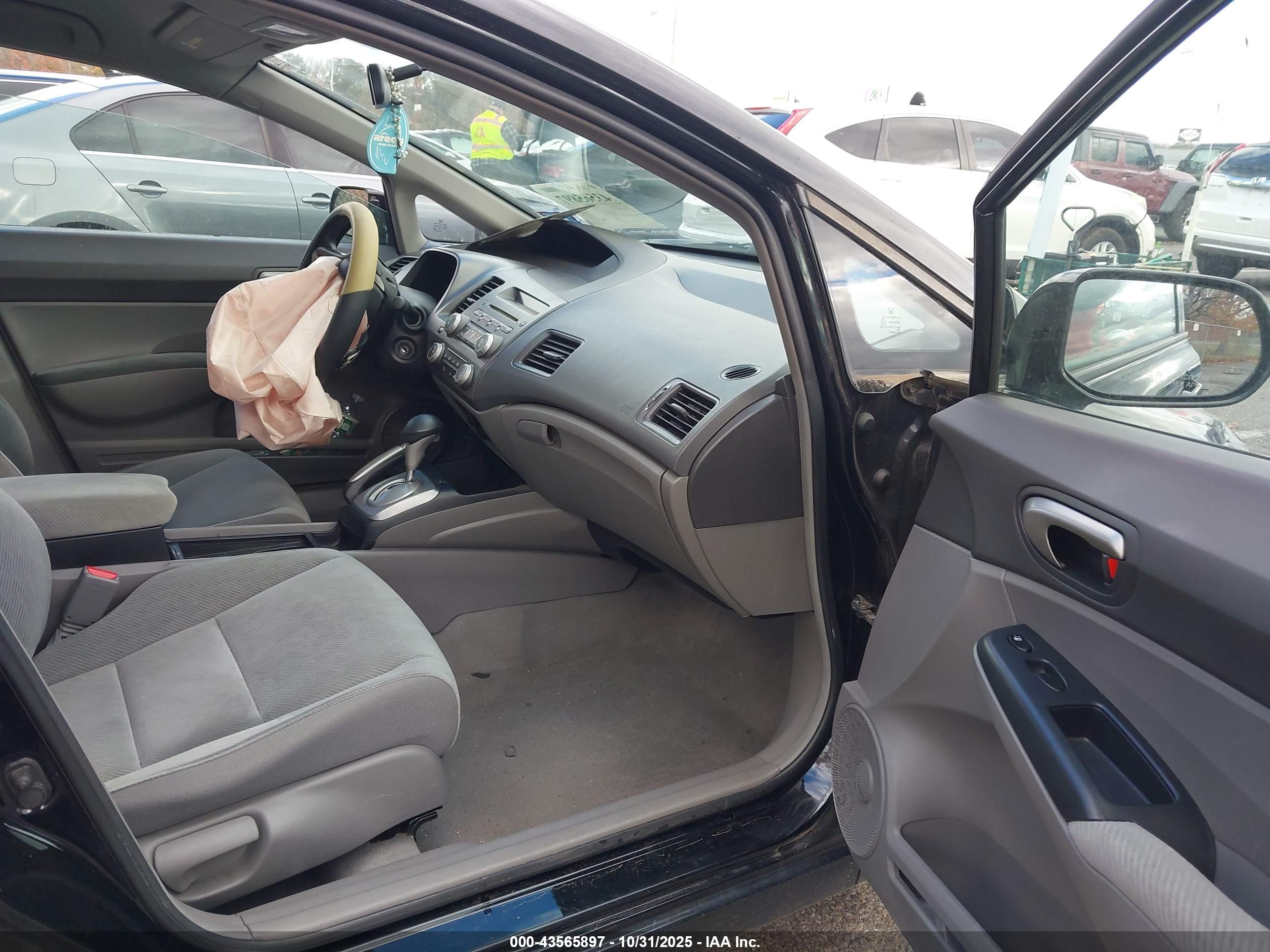 HONDA CIVIC image 5