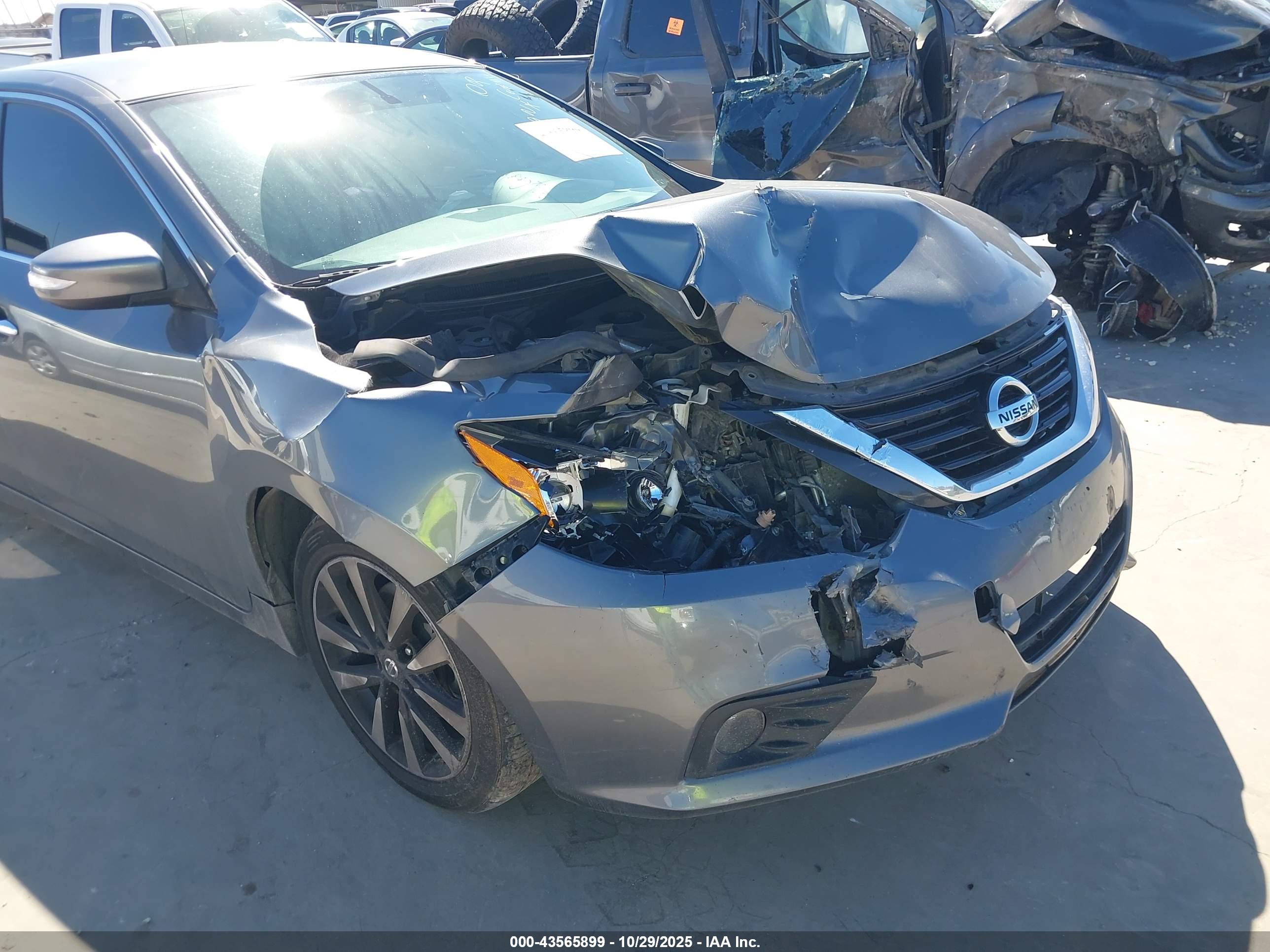NISSAN ALTIMA image 6