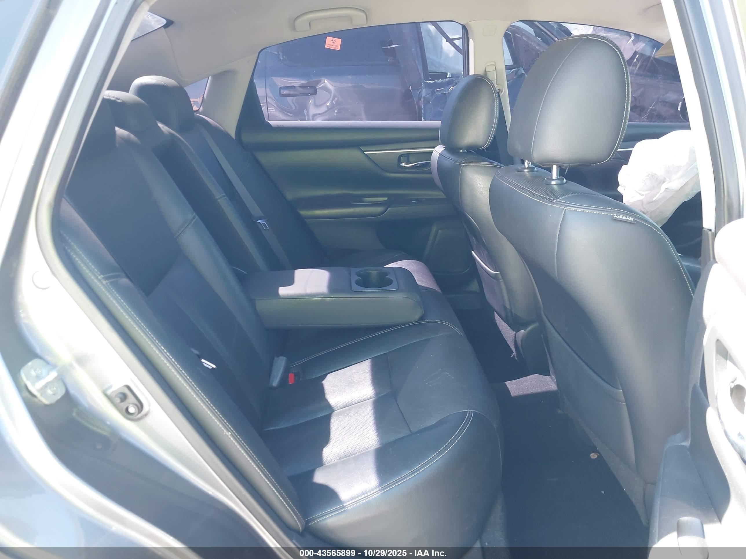 NISSAN ALTIMA image 8
