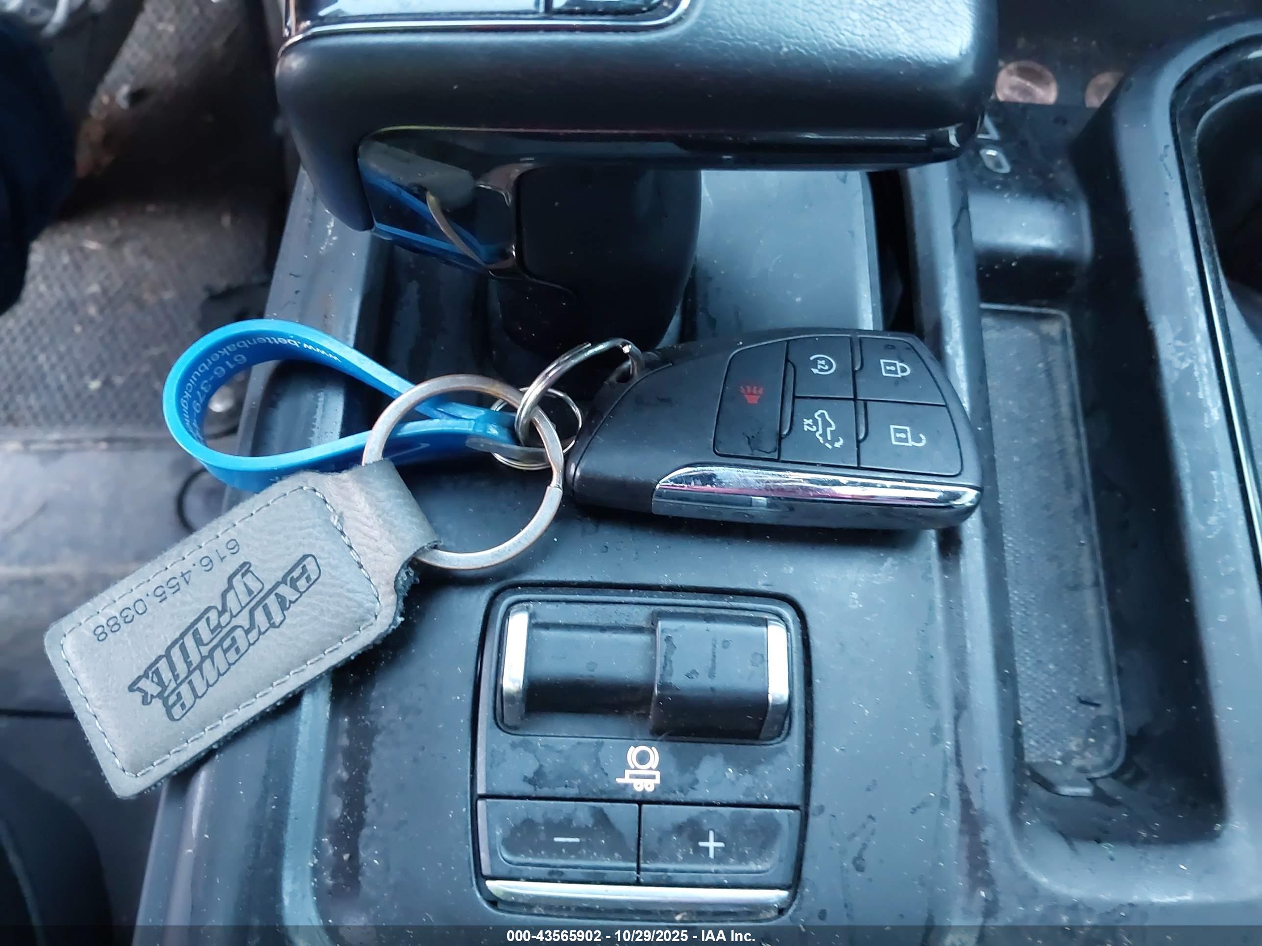 GMC SIERRA image 11