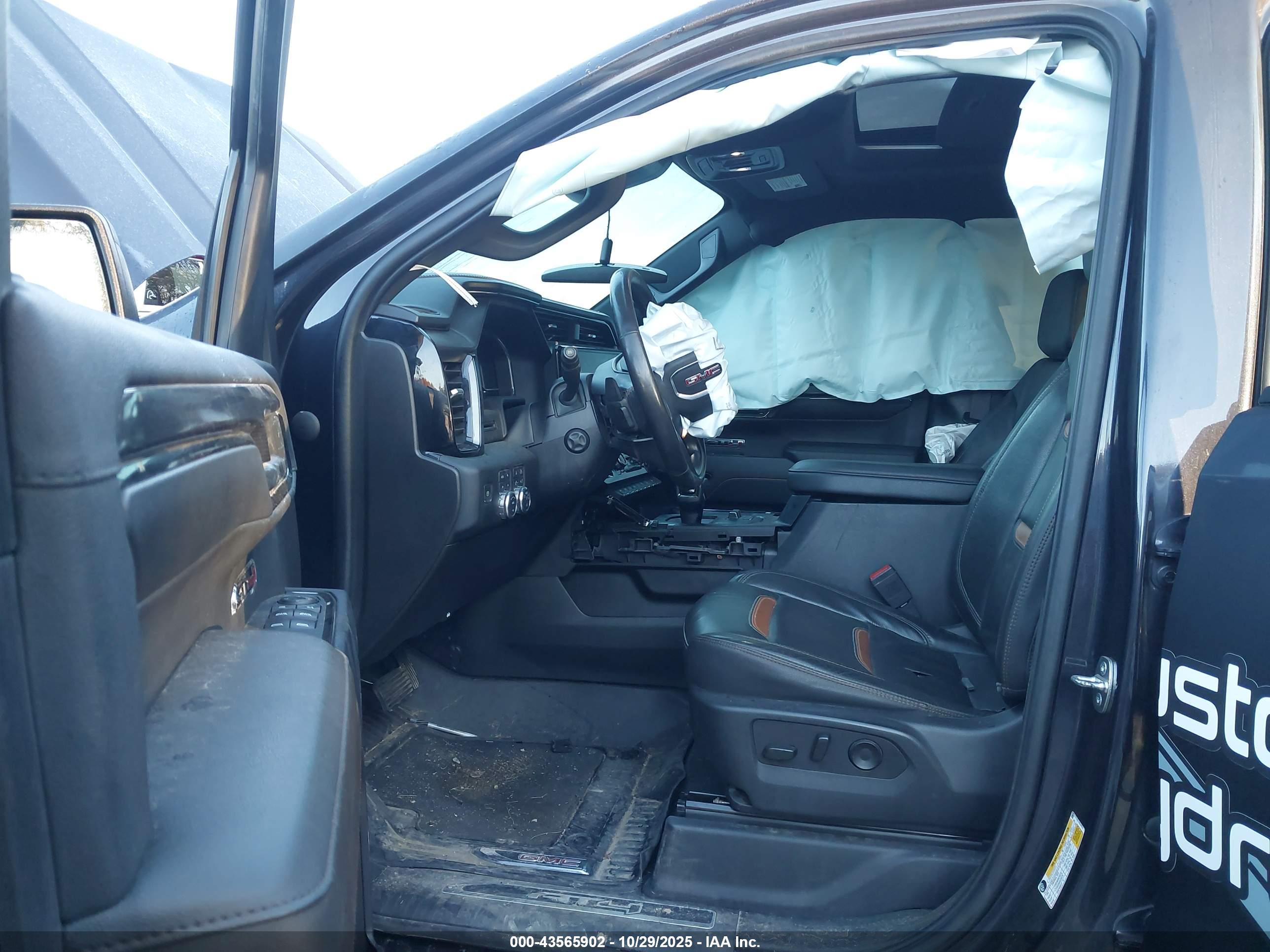 GMC SIERRA image 5