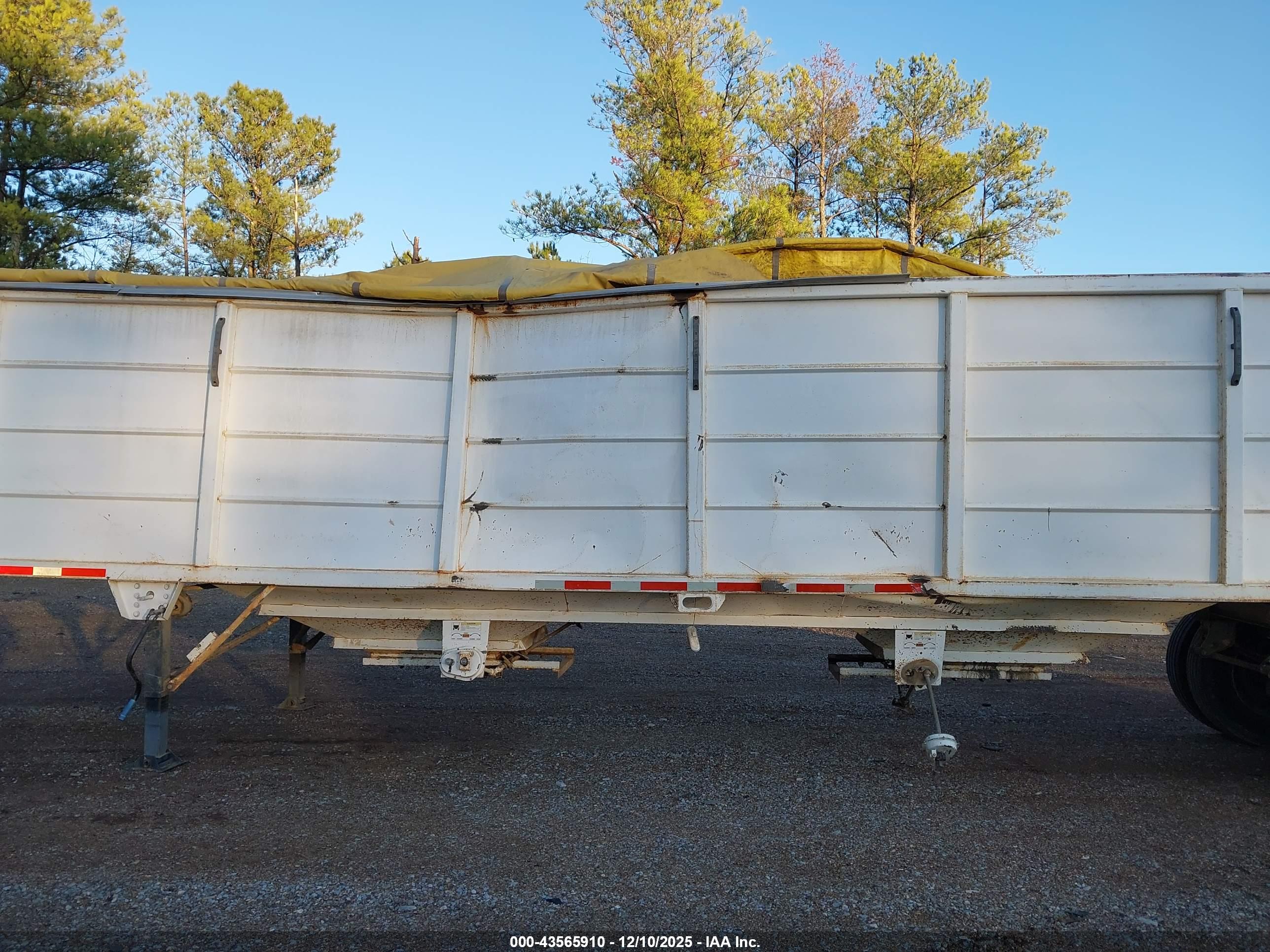 KBH TRAILER image 6