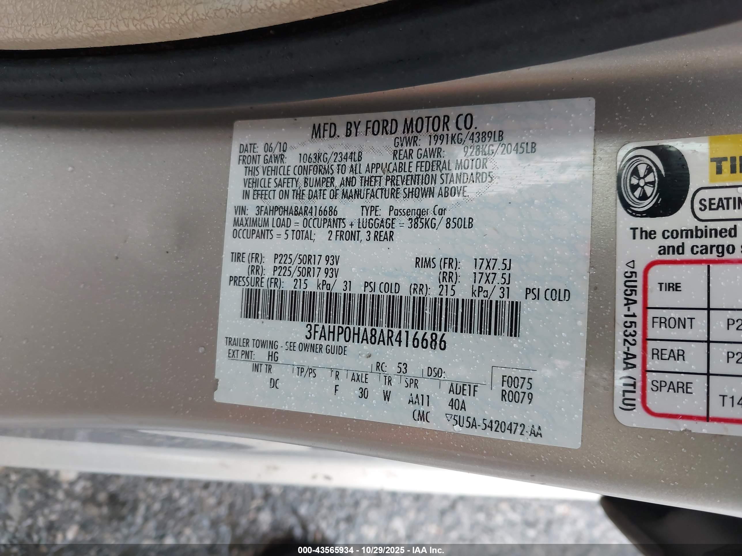 FORD FUSION image 9
