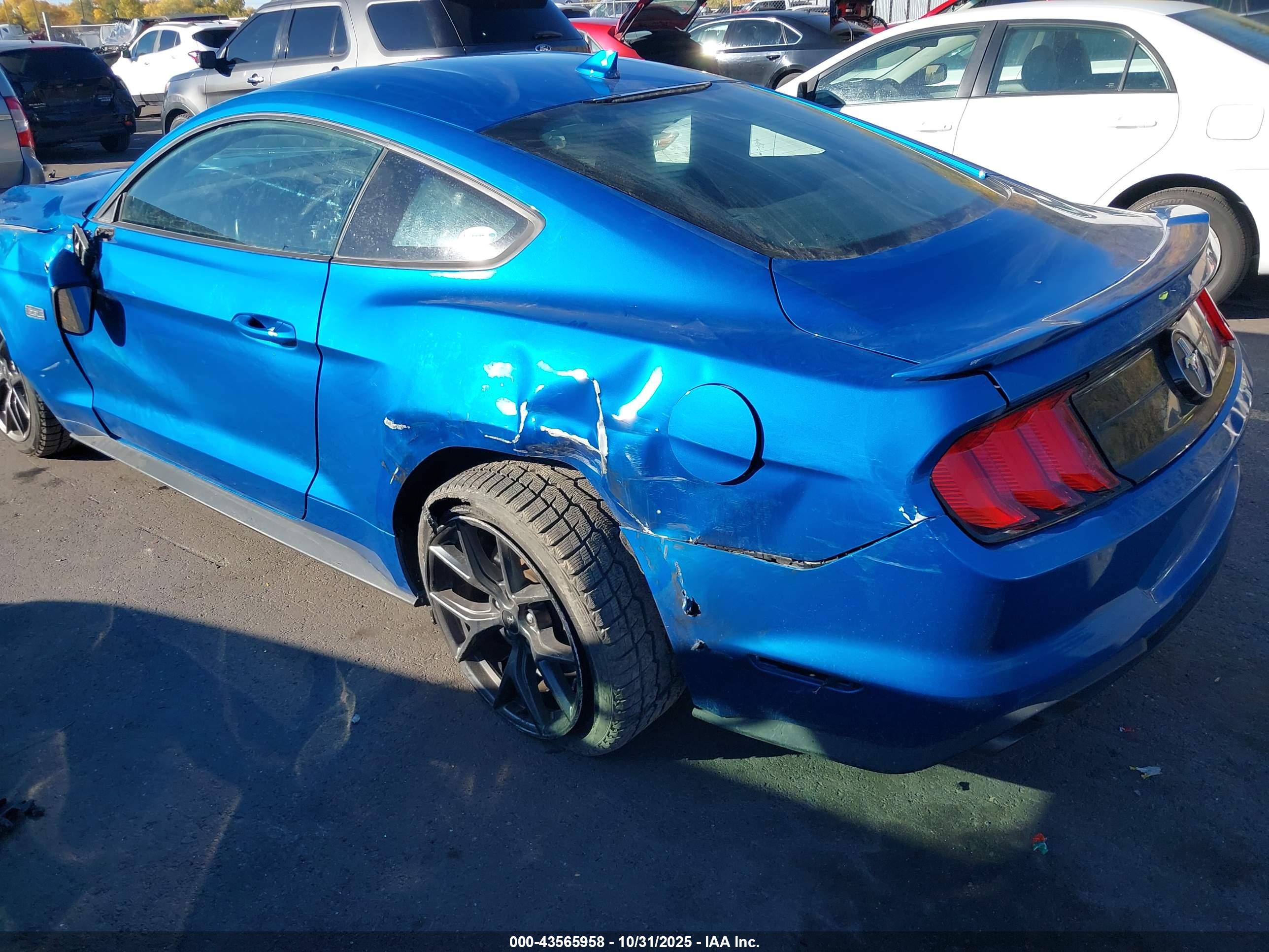 FORD MUSTANG image 6