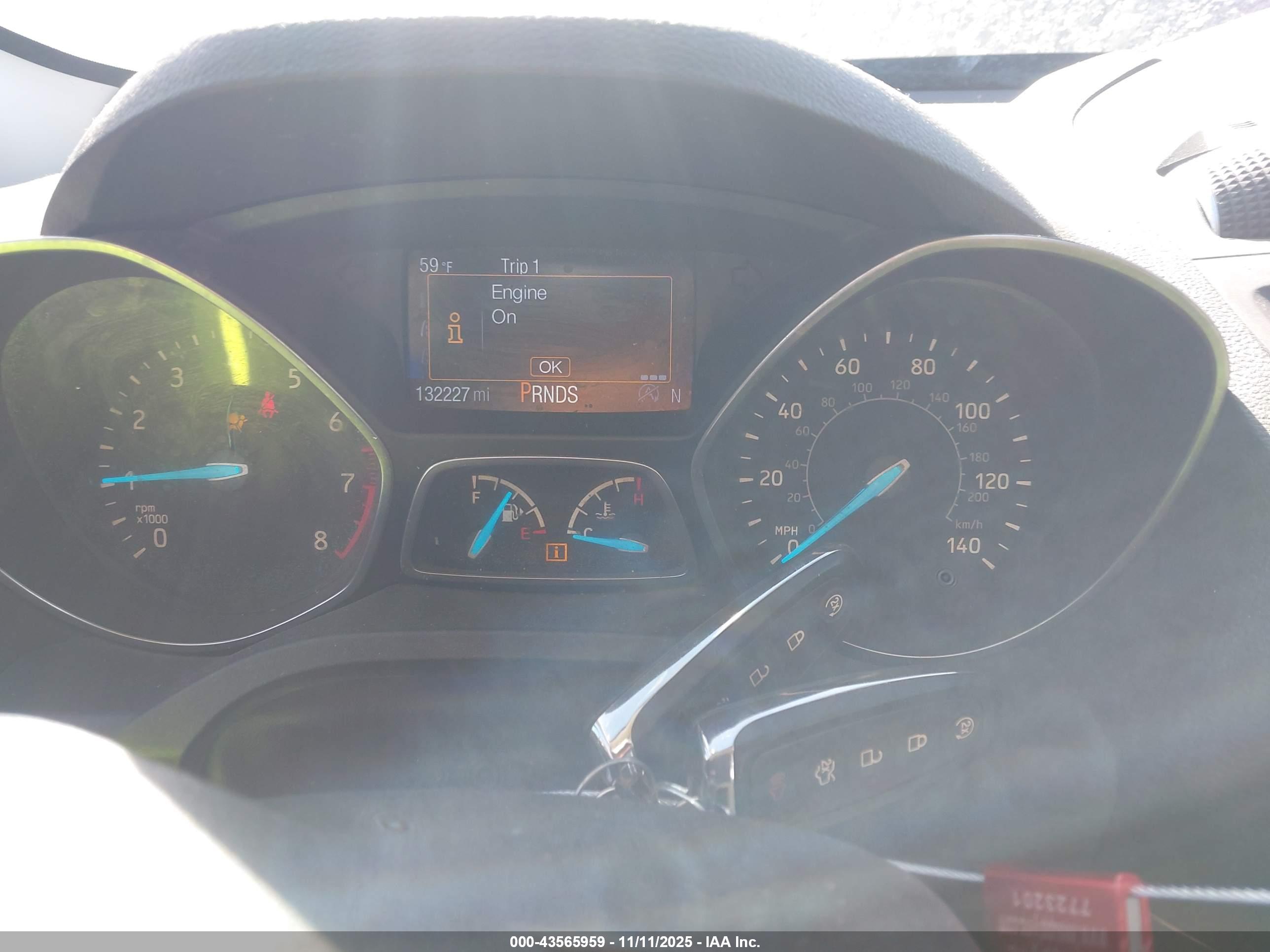 FORD ESCAPE image 7