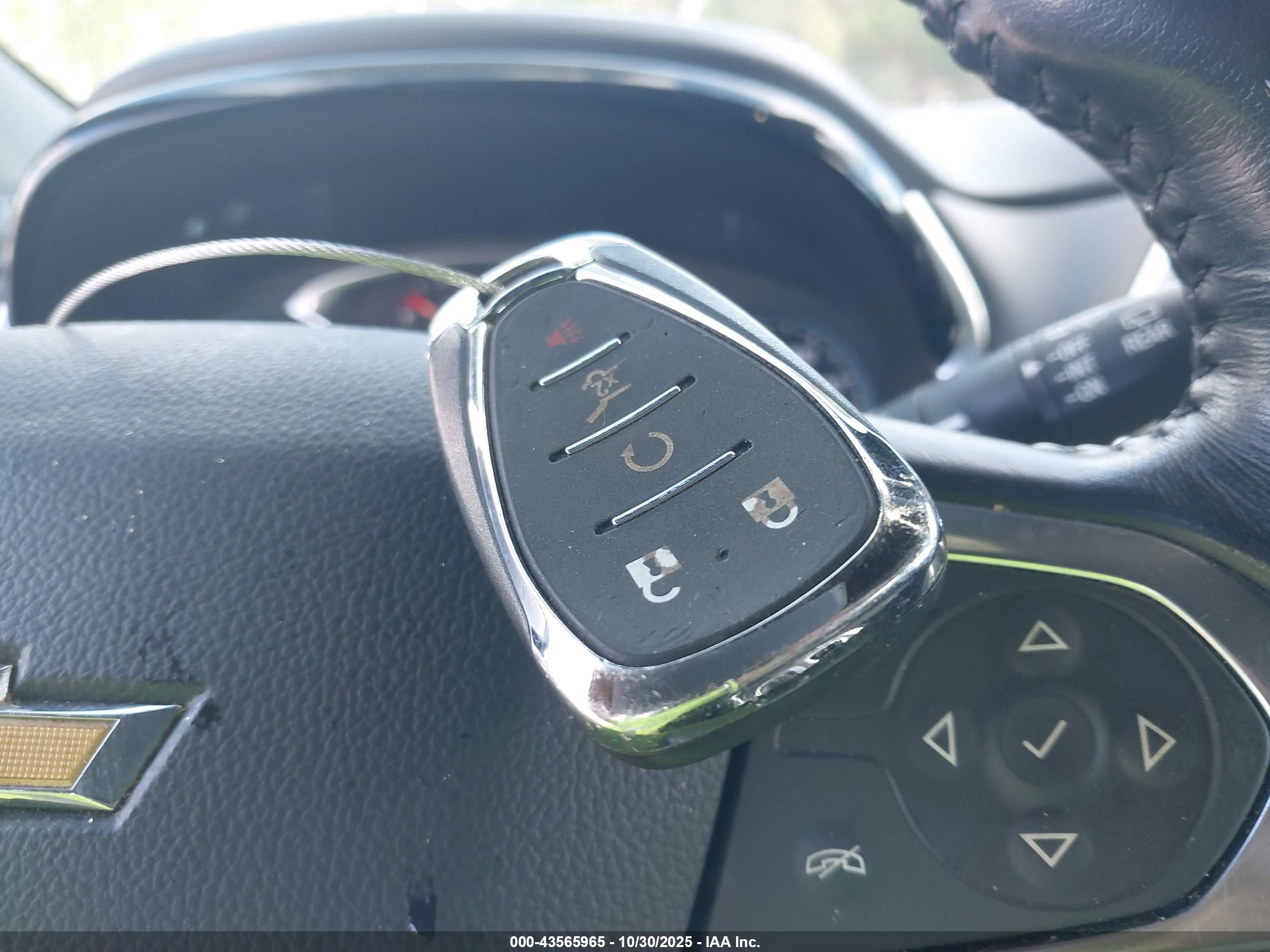 CHEVROLET TRAVERSE image 11