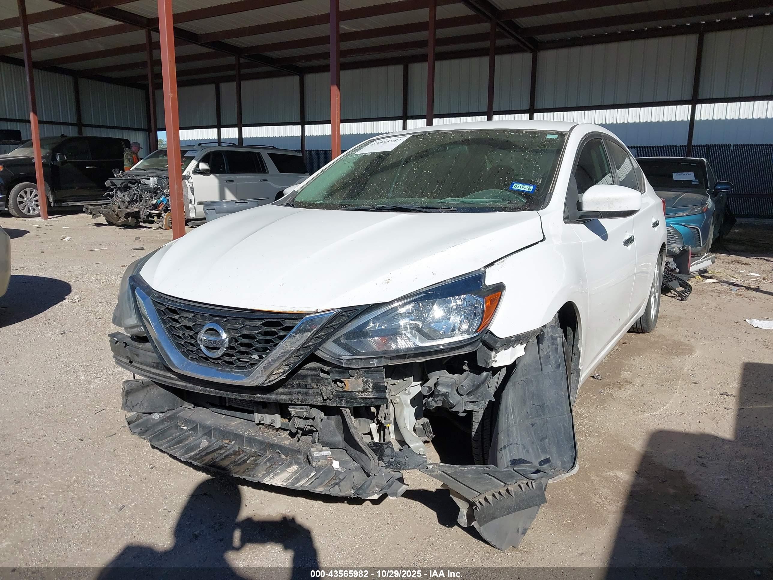 NISSAN SENTRA image 2