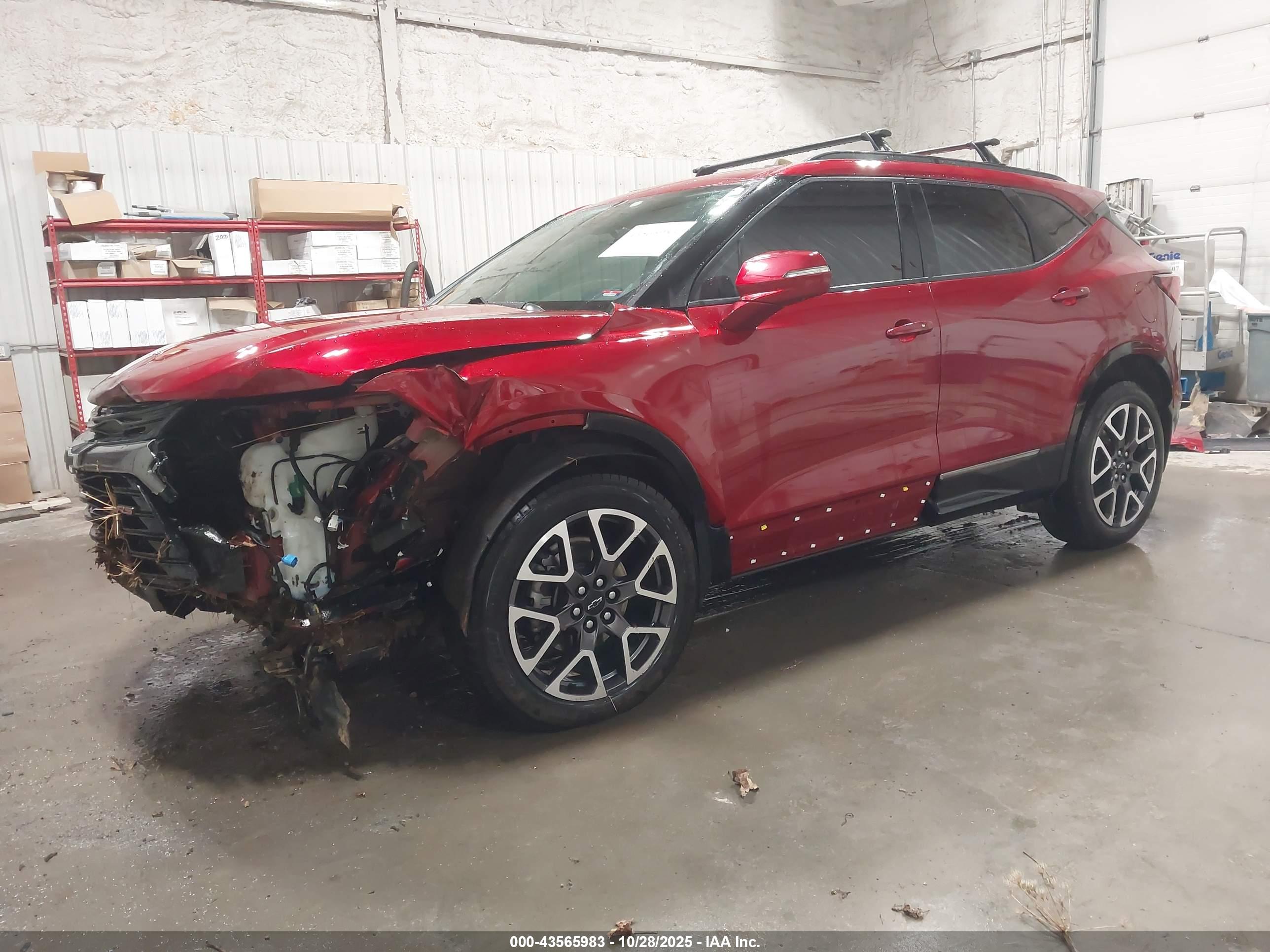 CHEVROLET BLAZER image 2
