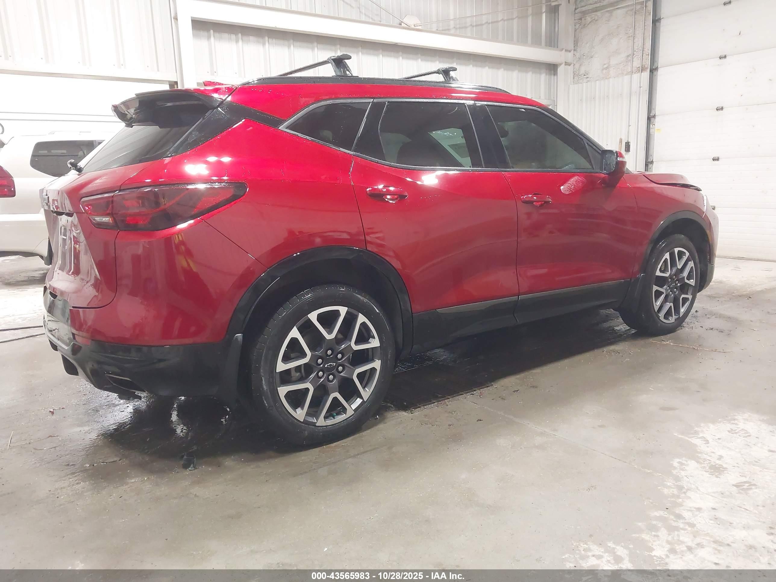 CHEVROLET BLAZER image 4
