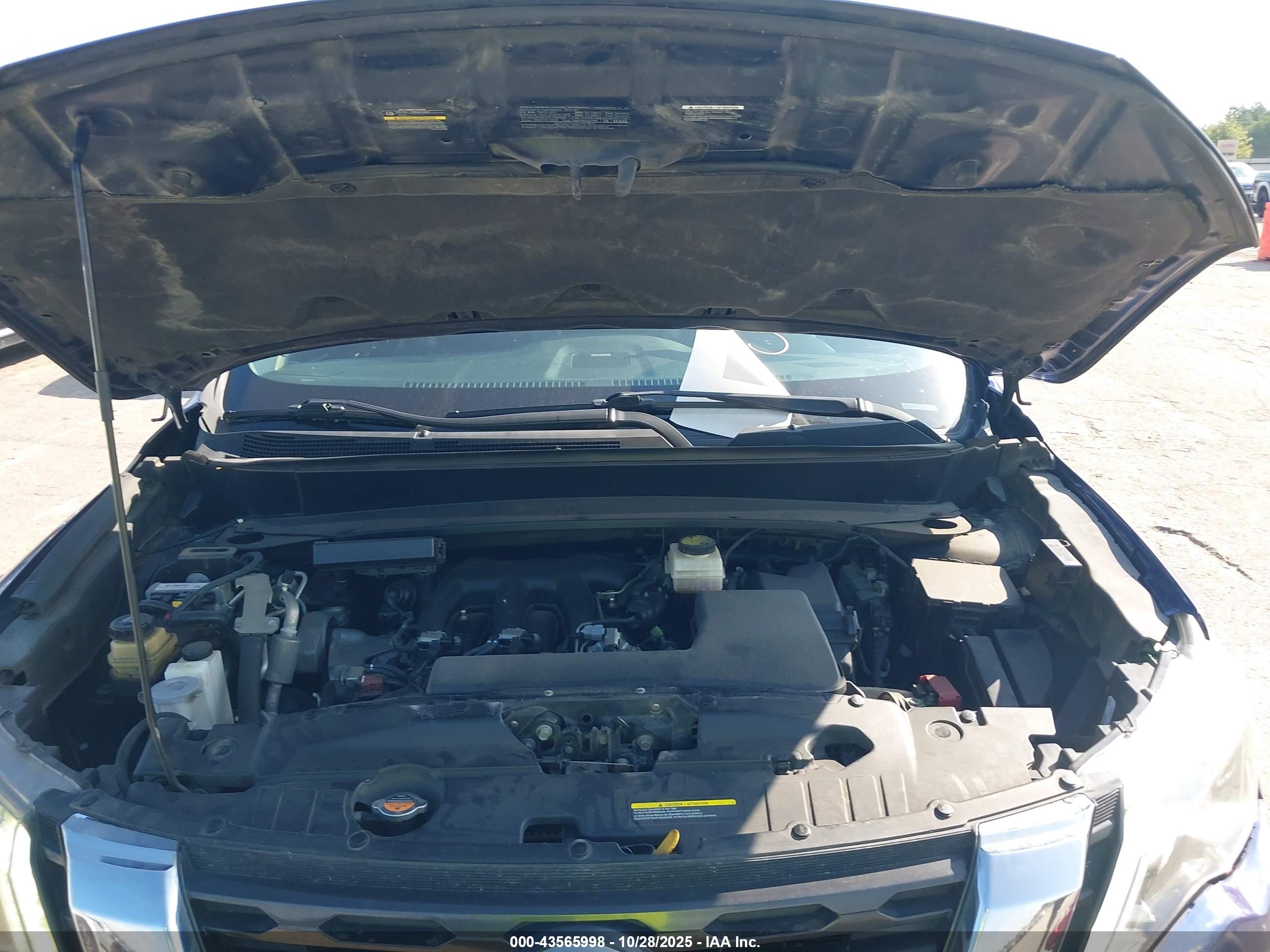 NISSAN PATHFINDER image 10