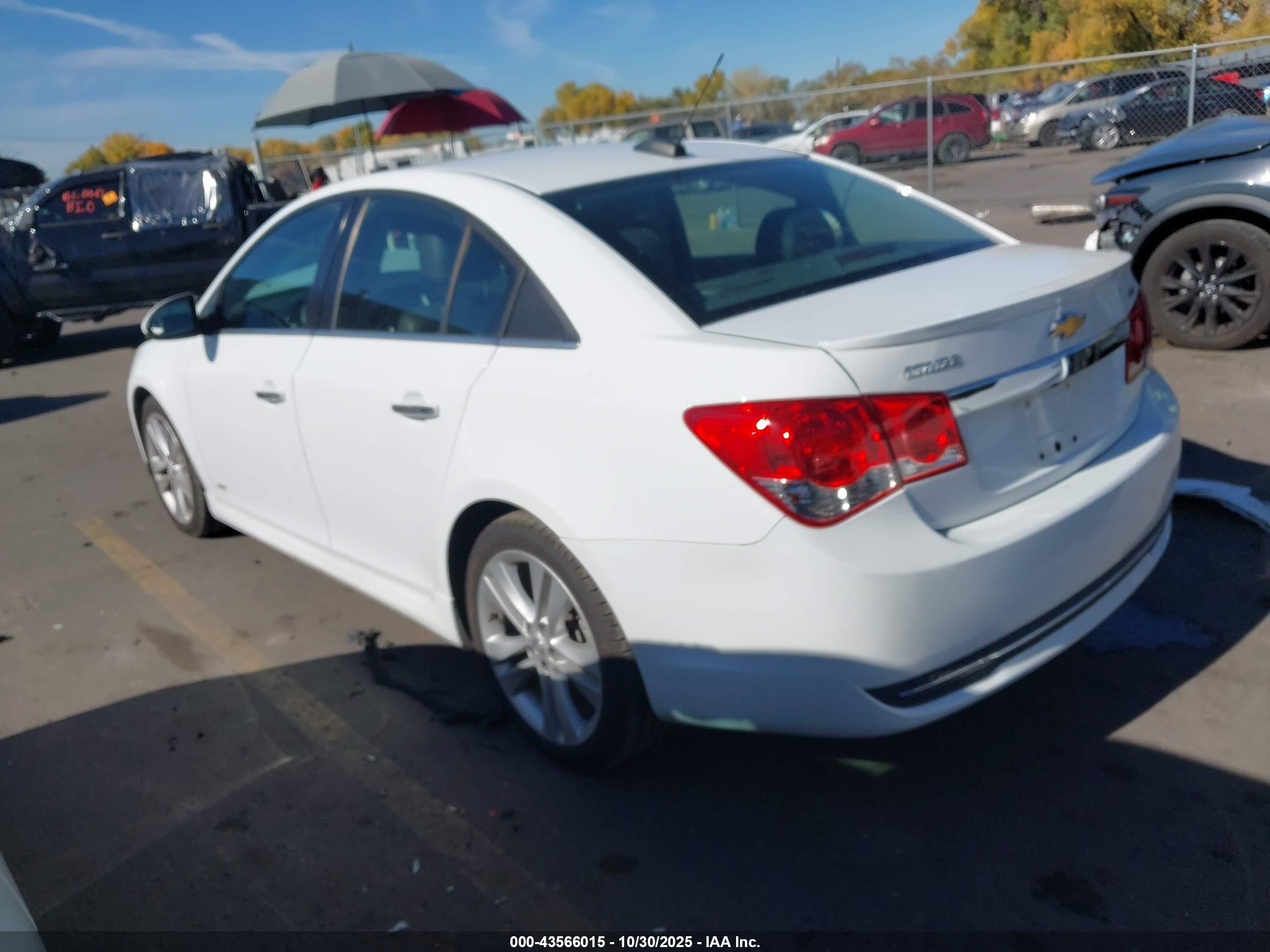 CHEVROLET CRUZE image 3