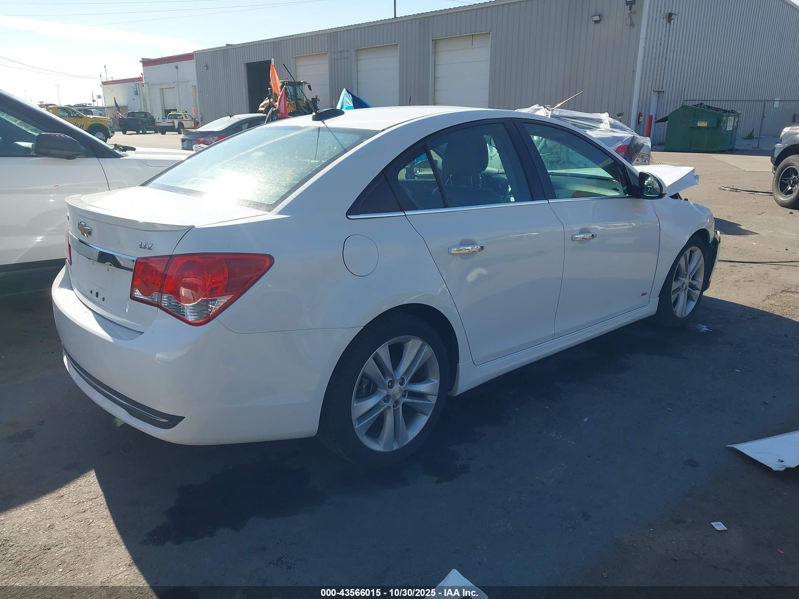 CHEVROLET CRUZE image 4