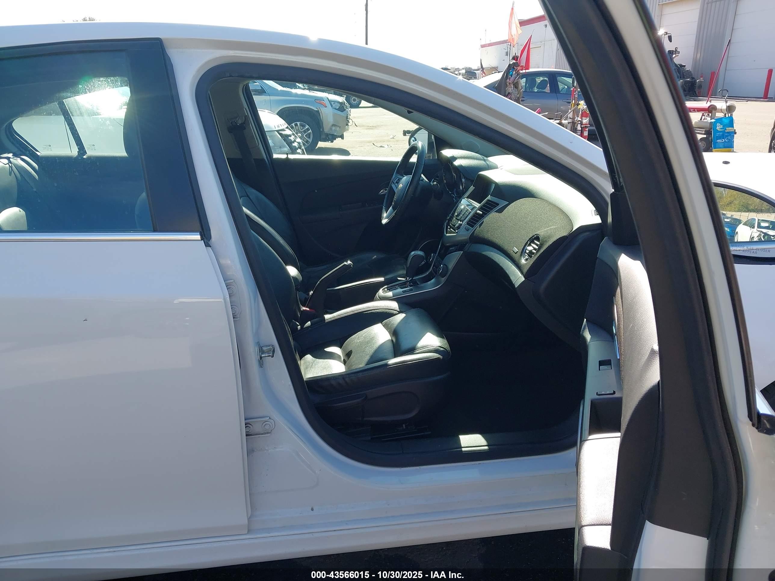 CHEVROLET CRUZE image 5