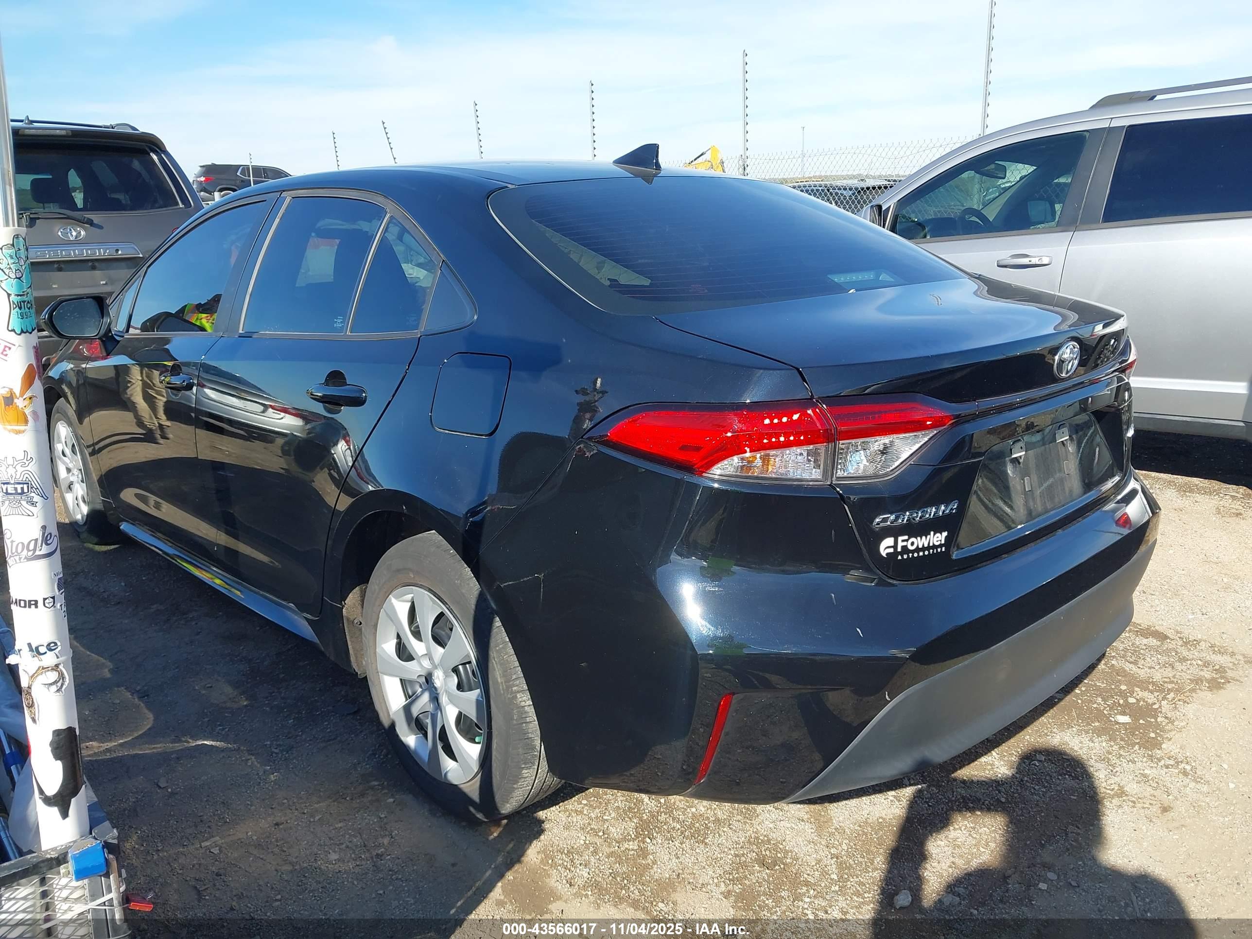 TOYOTA COROLLA image 3