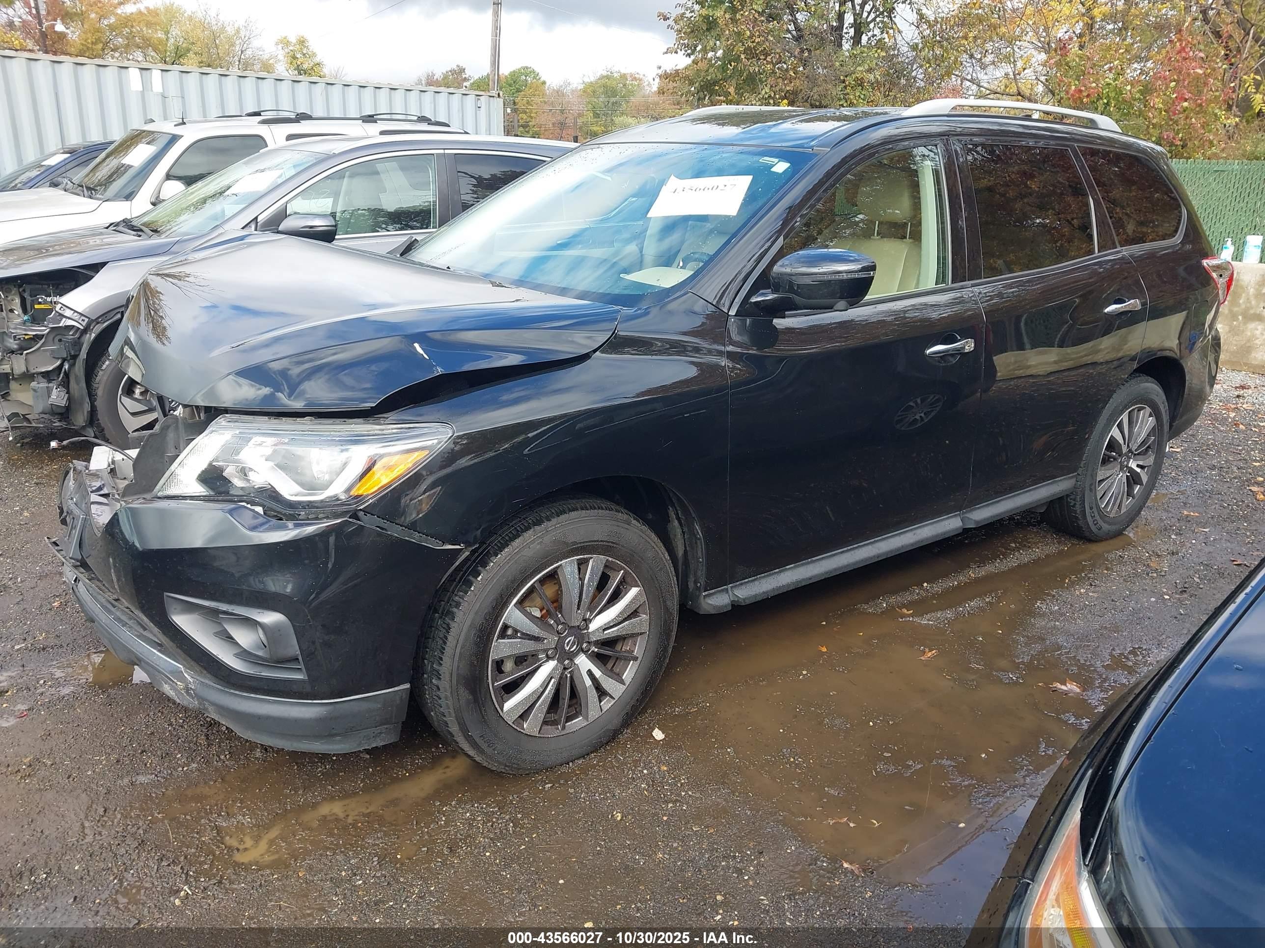 NISSAN PATHFINDER image 2