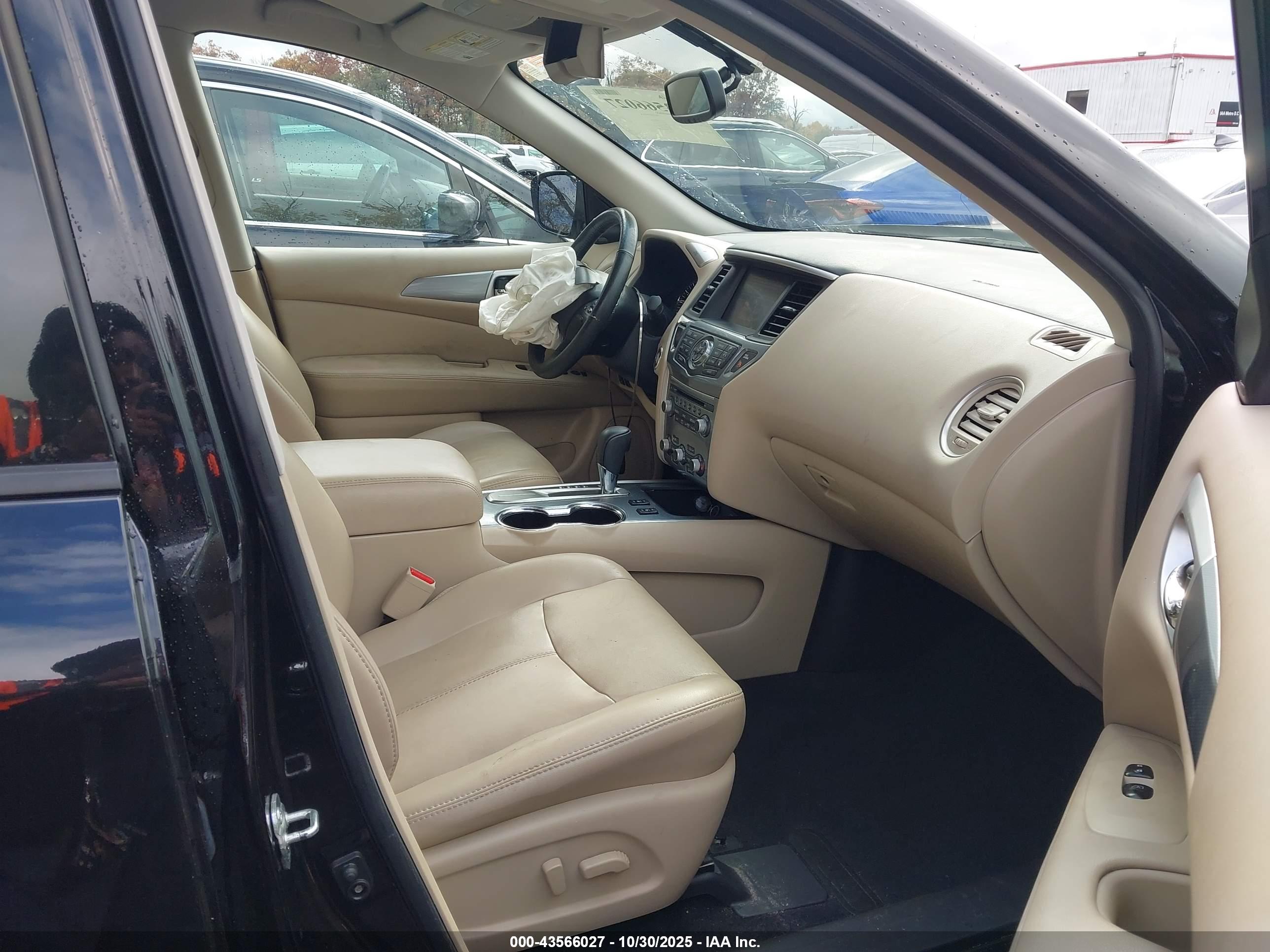NISSAN PATHFINDER image 5
