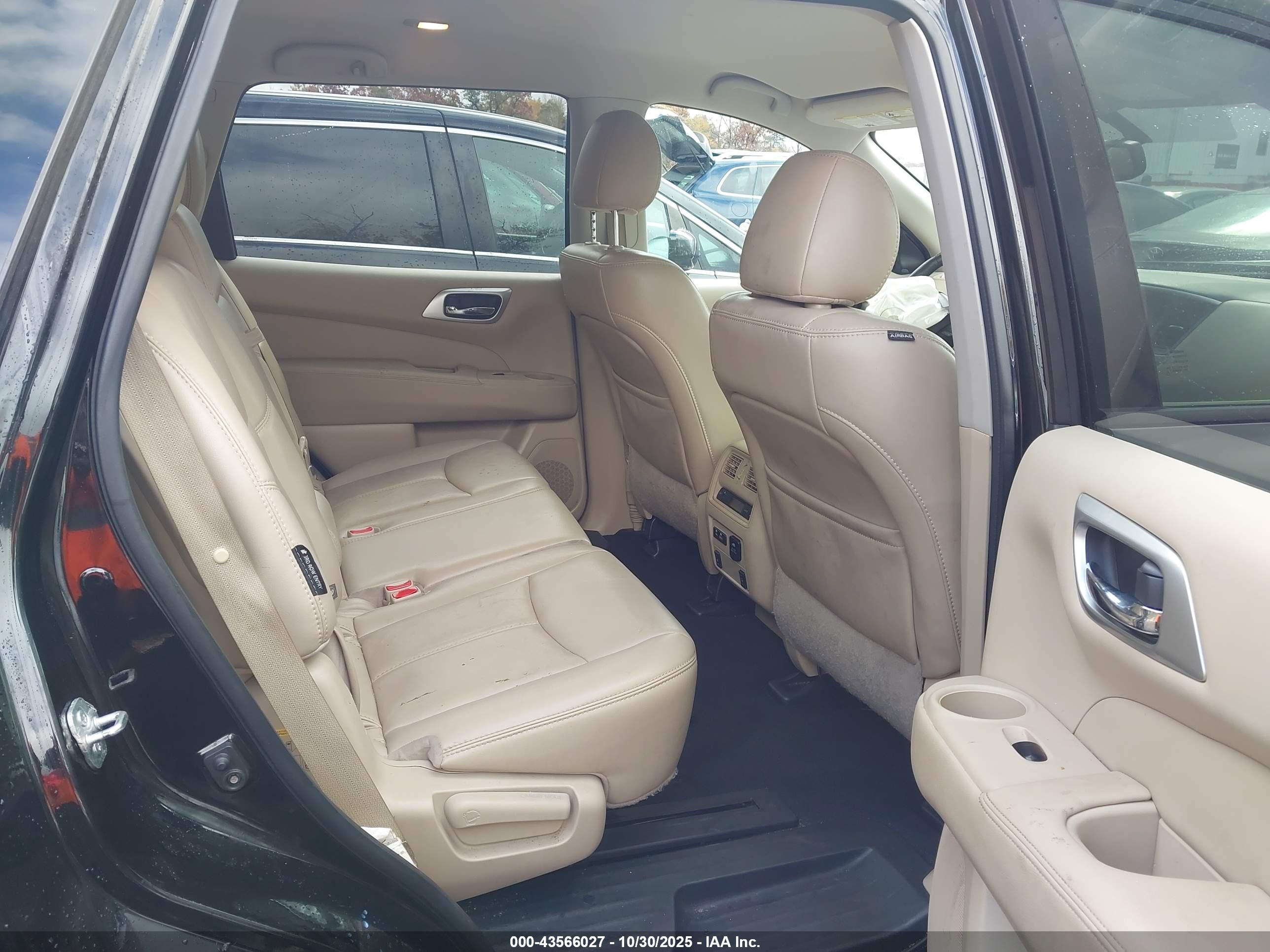 NISSAN PATHFINDER image 8