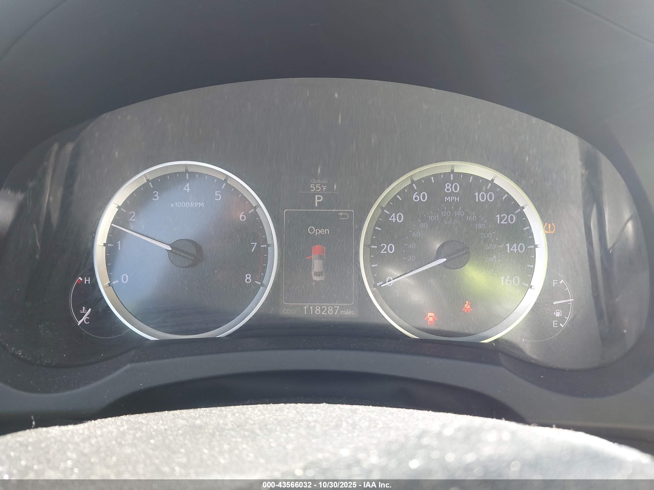 LEXUS IS image 7