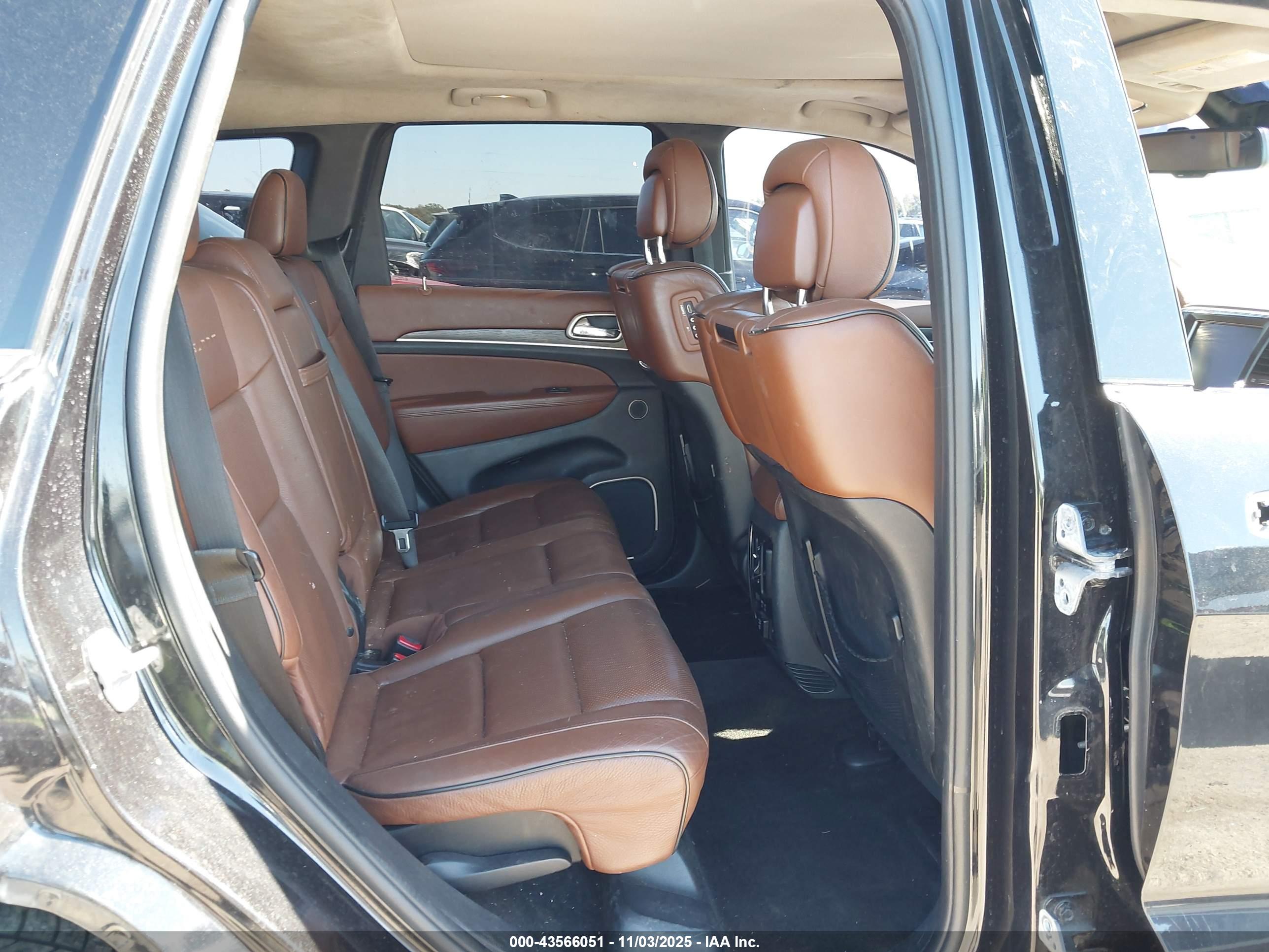 JEEP GRAND image 8