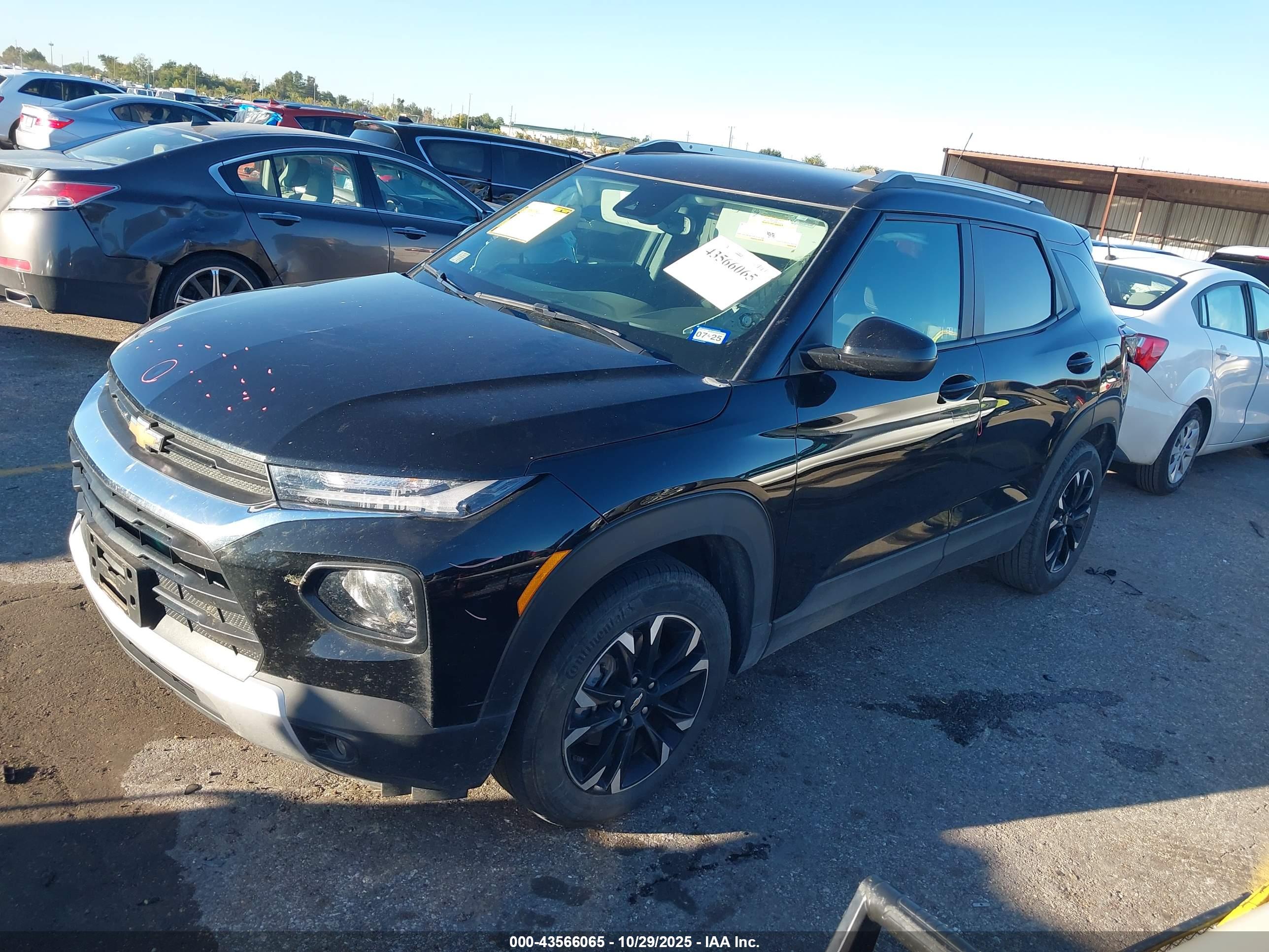 CHEVROLET TRAILBLAZER image 2