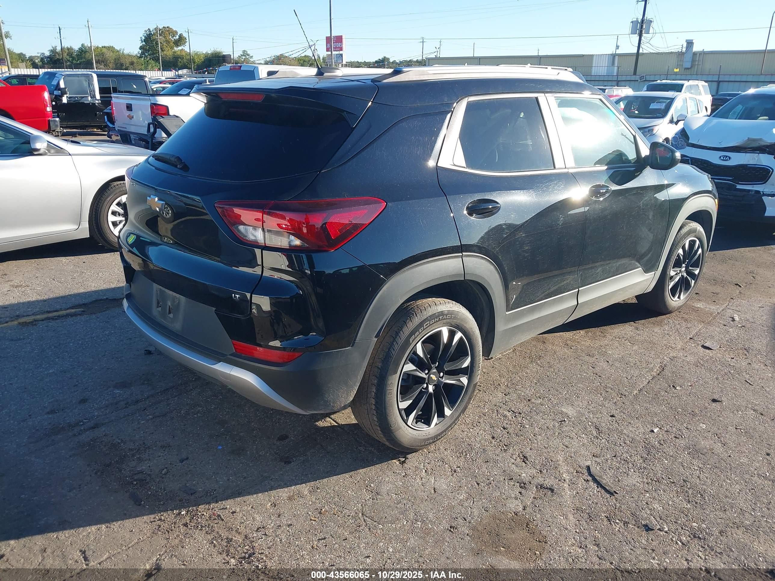 CHEVROLET TRAILBLAZER image 4