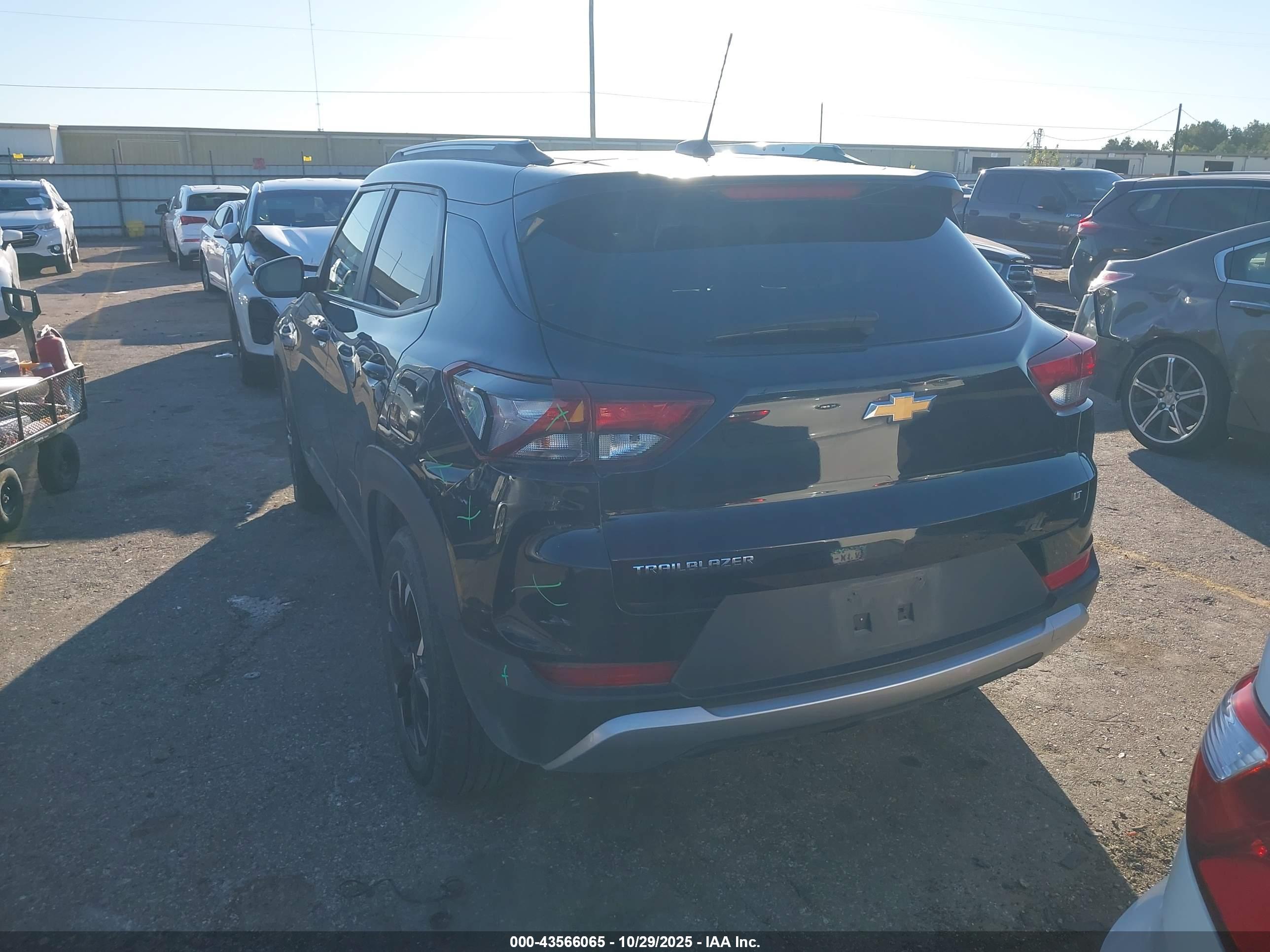CHEVROLET TRAILBLAZER image 6