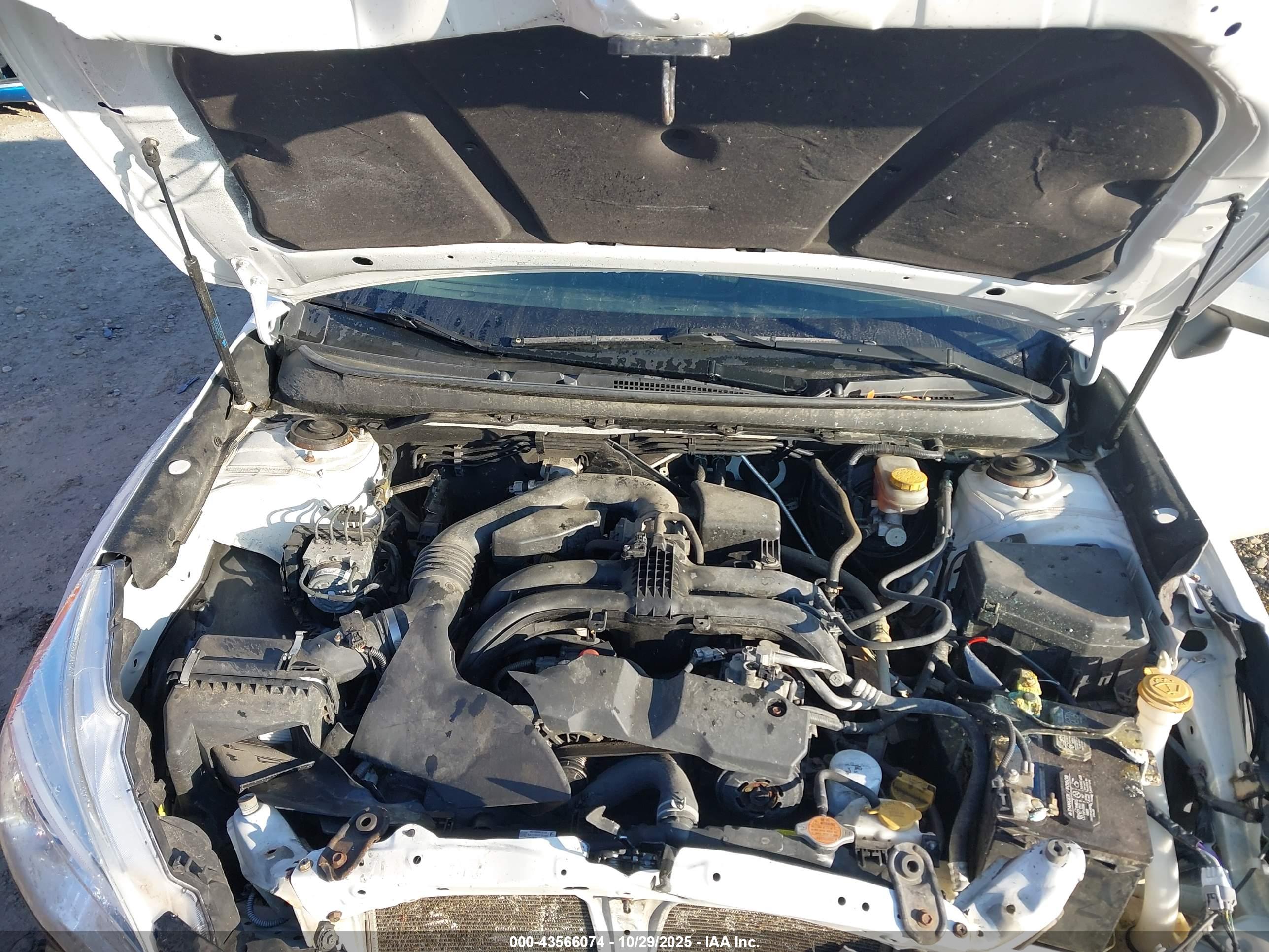 SUBARU LEGACY image 10