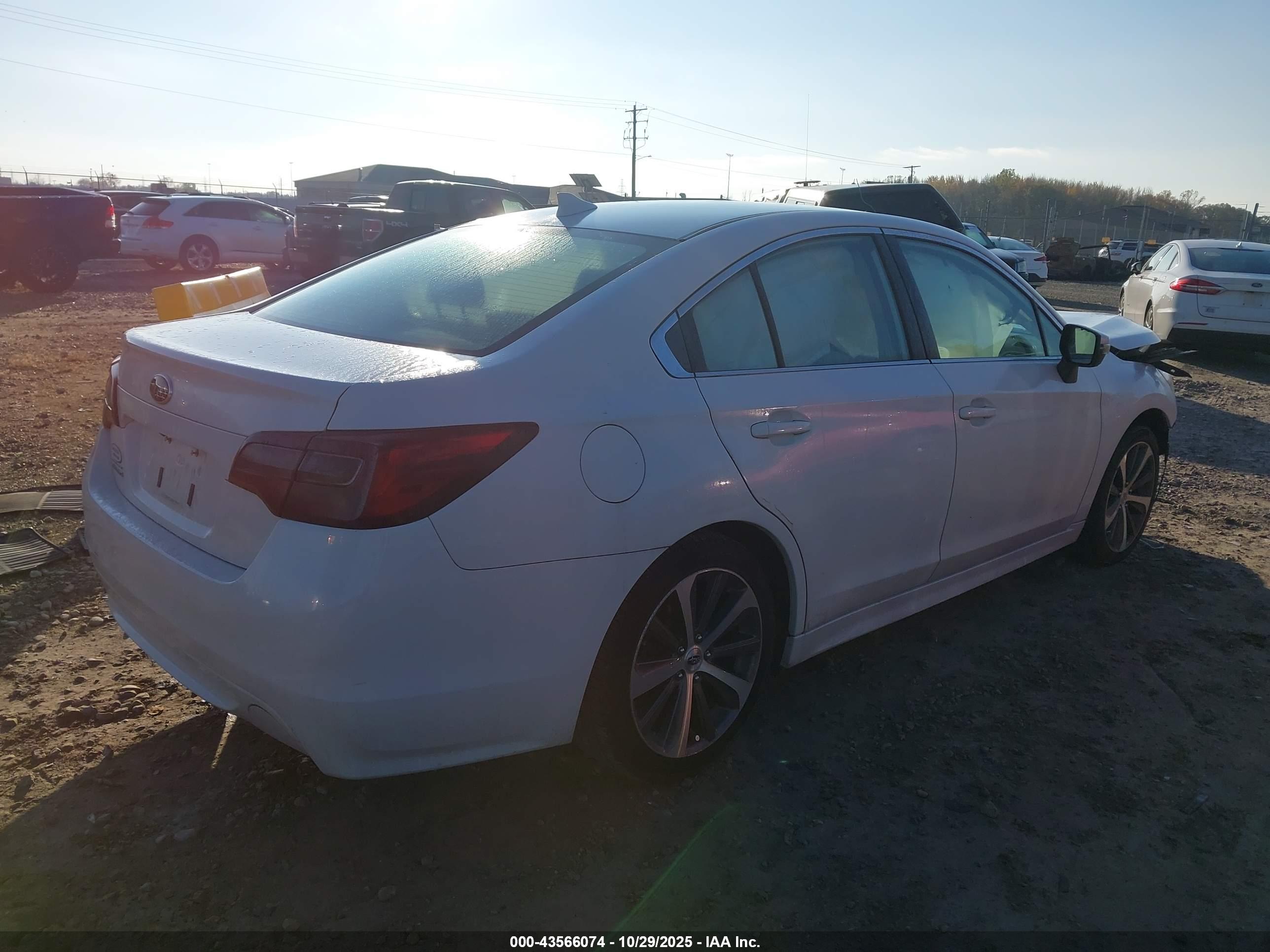 SUBARU LEGACY image 4