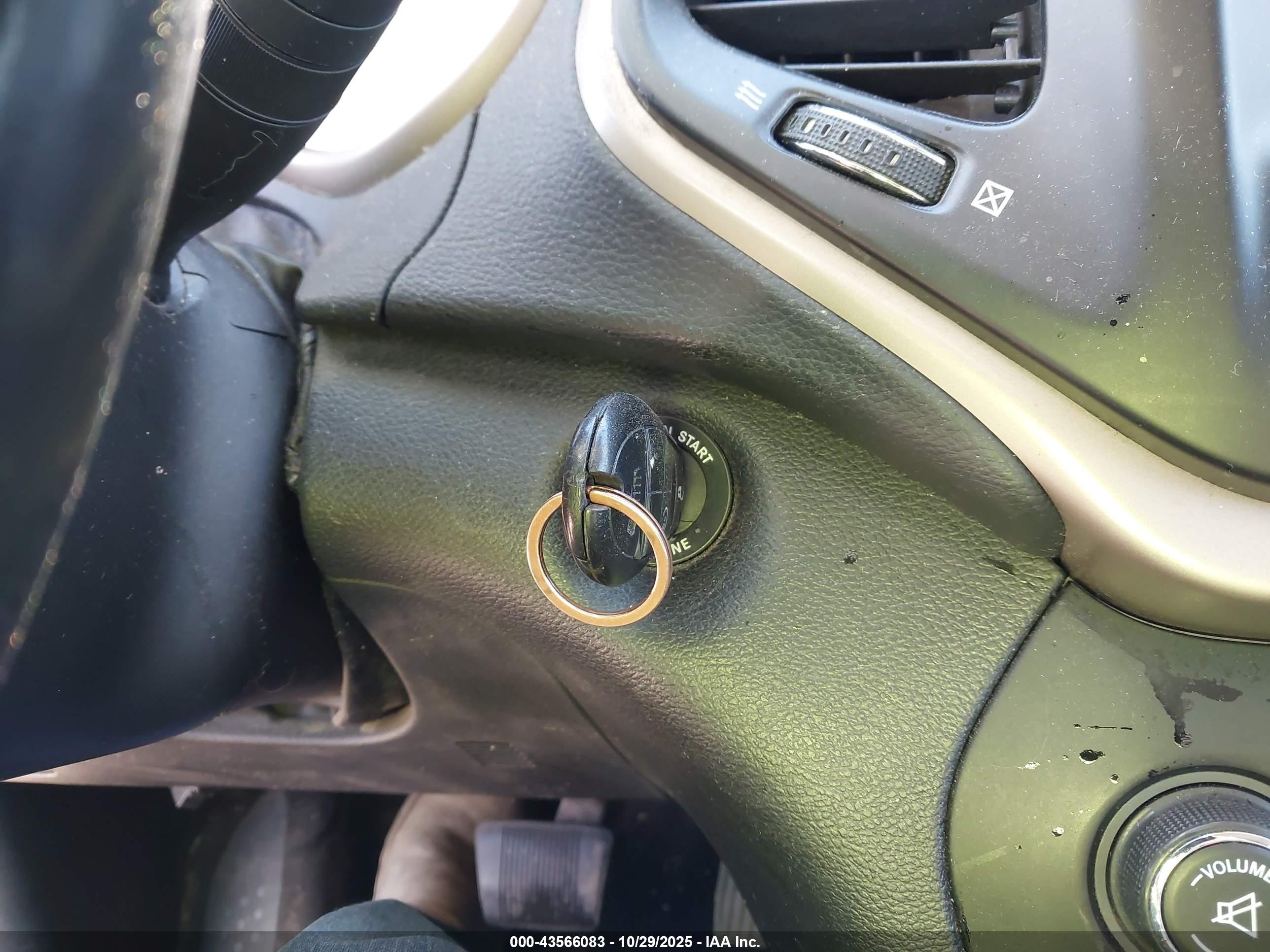 JEEP CHEROKEE image 11
