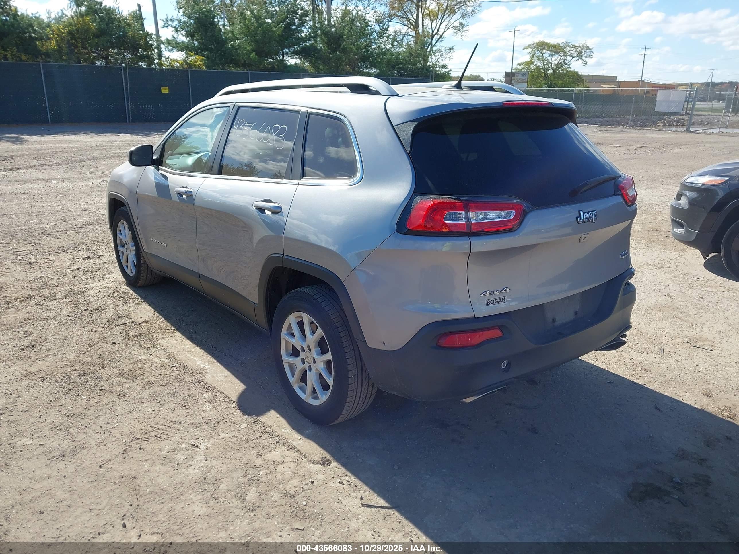 JEEP CHEROKEE image 3