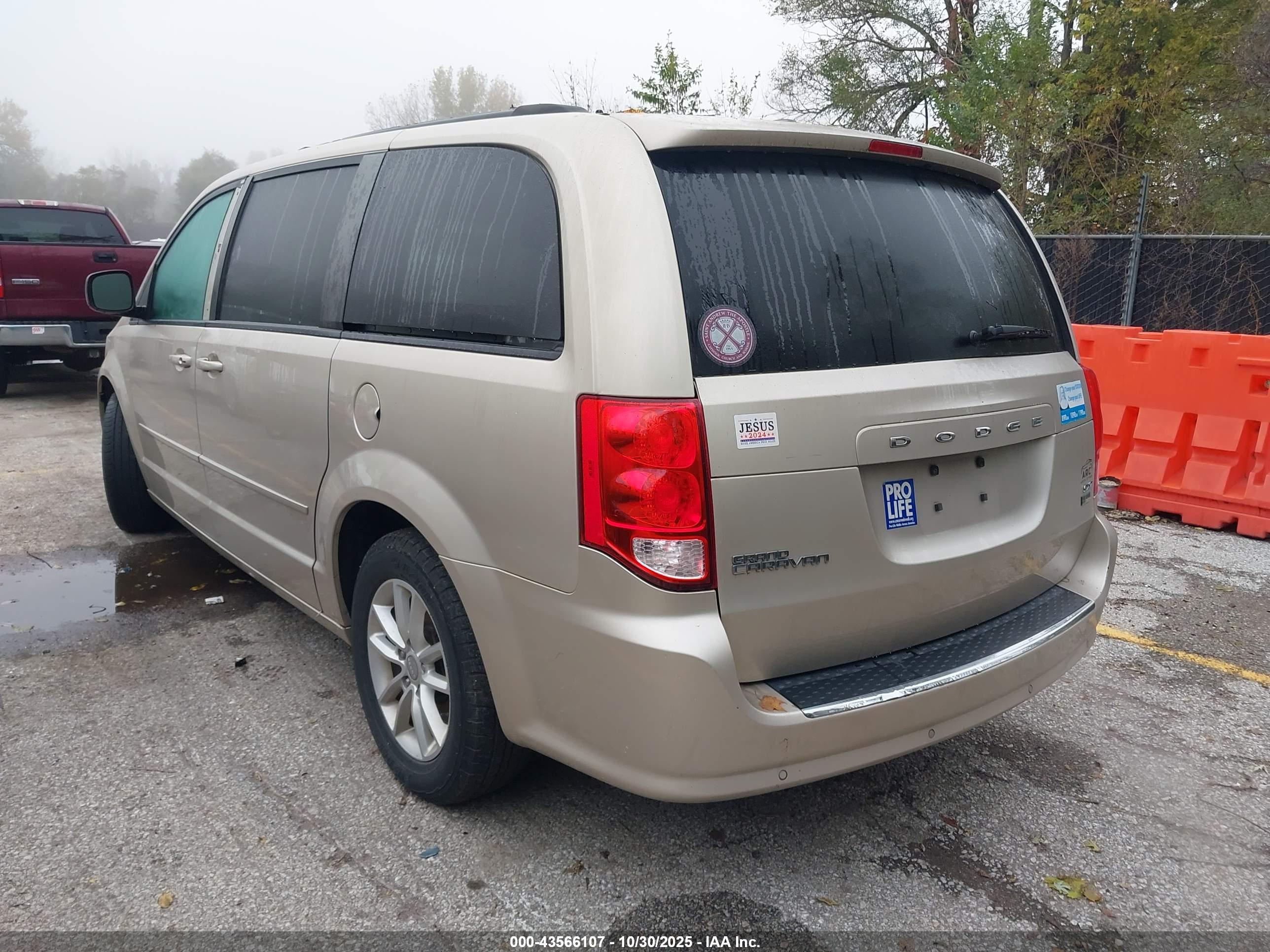 DODGE GRAND image 3