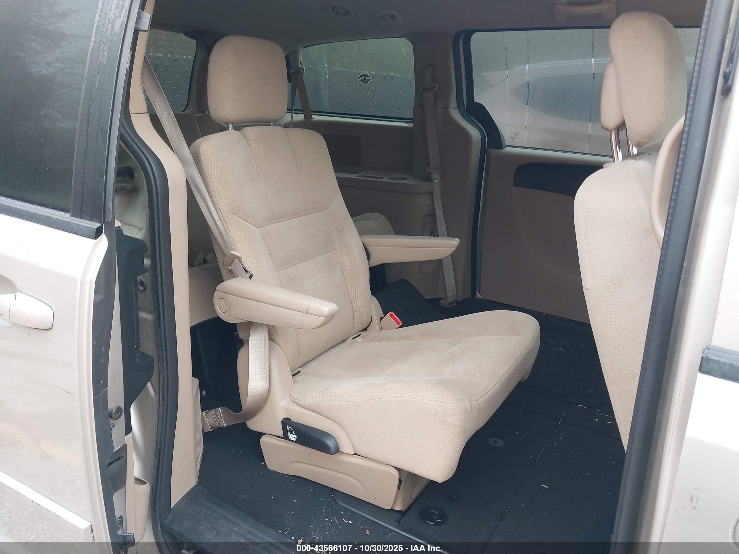 DODGE GRAND image 8