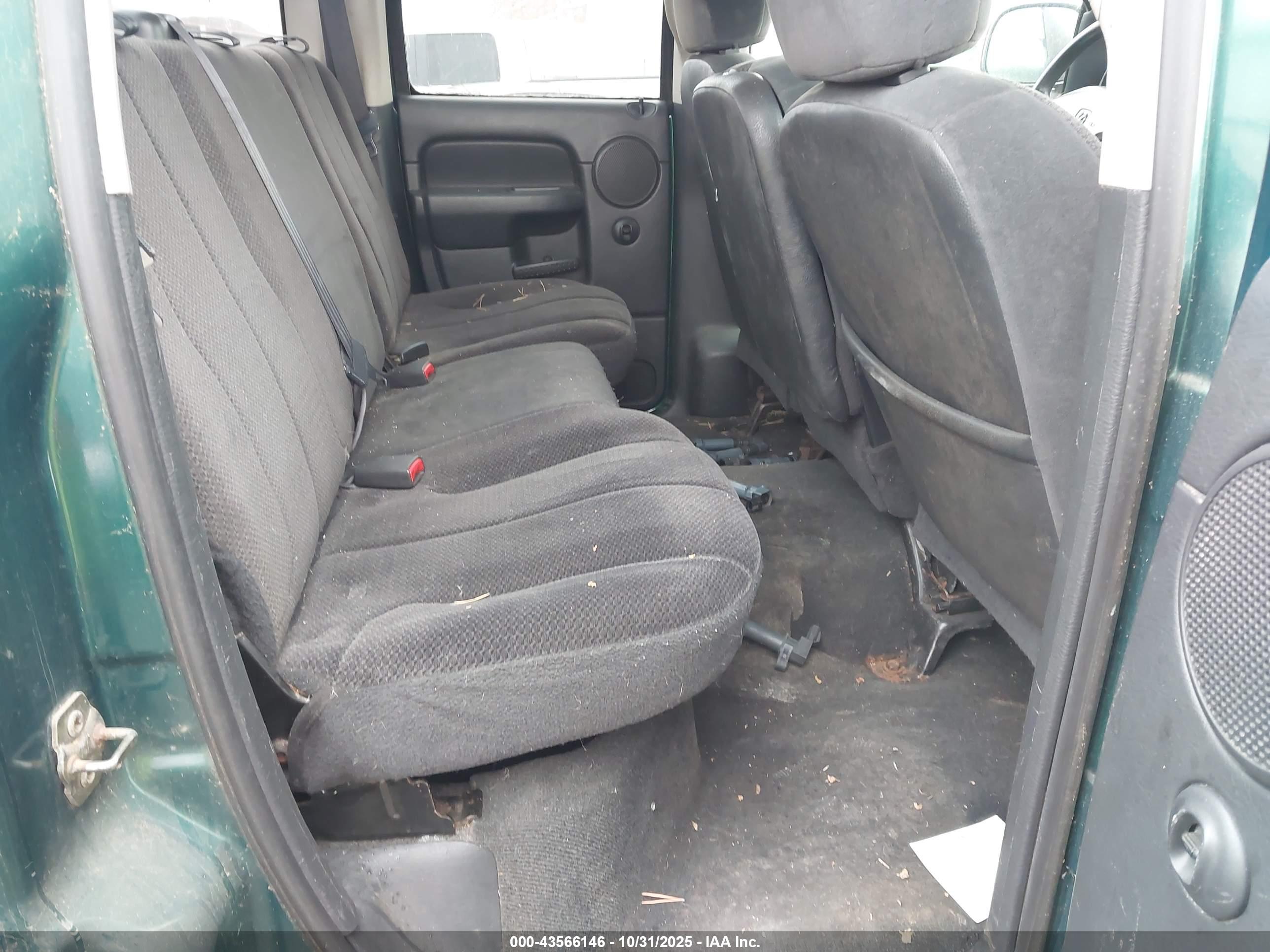 DODGE RAM image 8