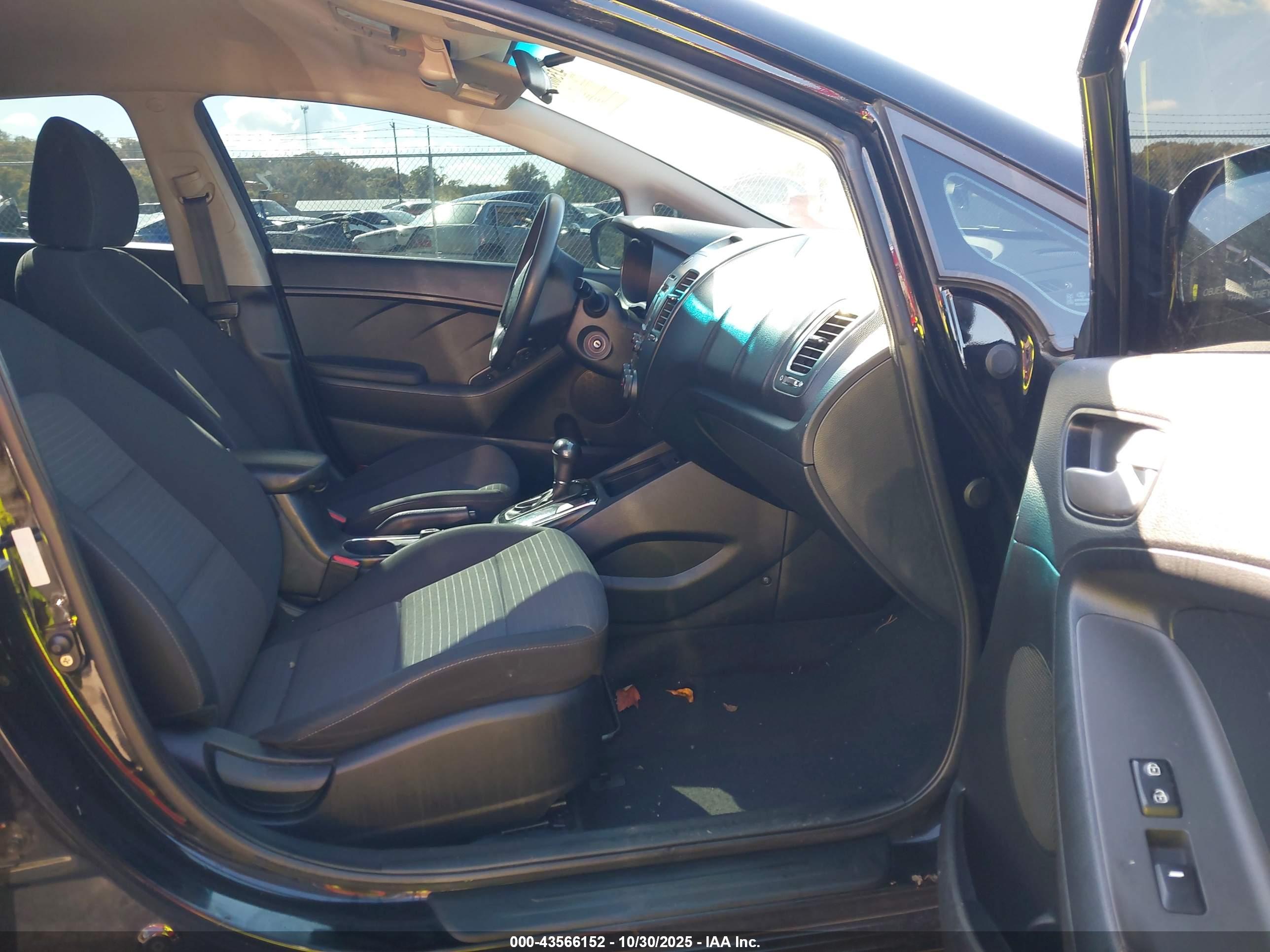 KIA FORTE image 5