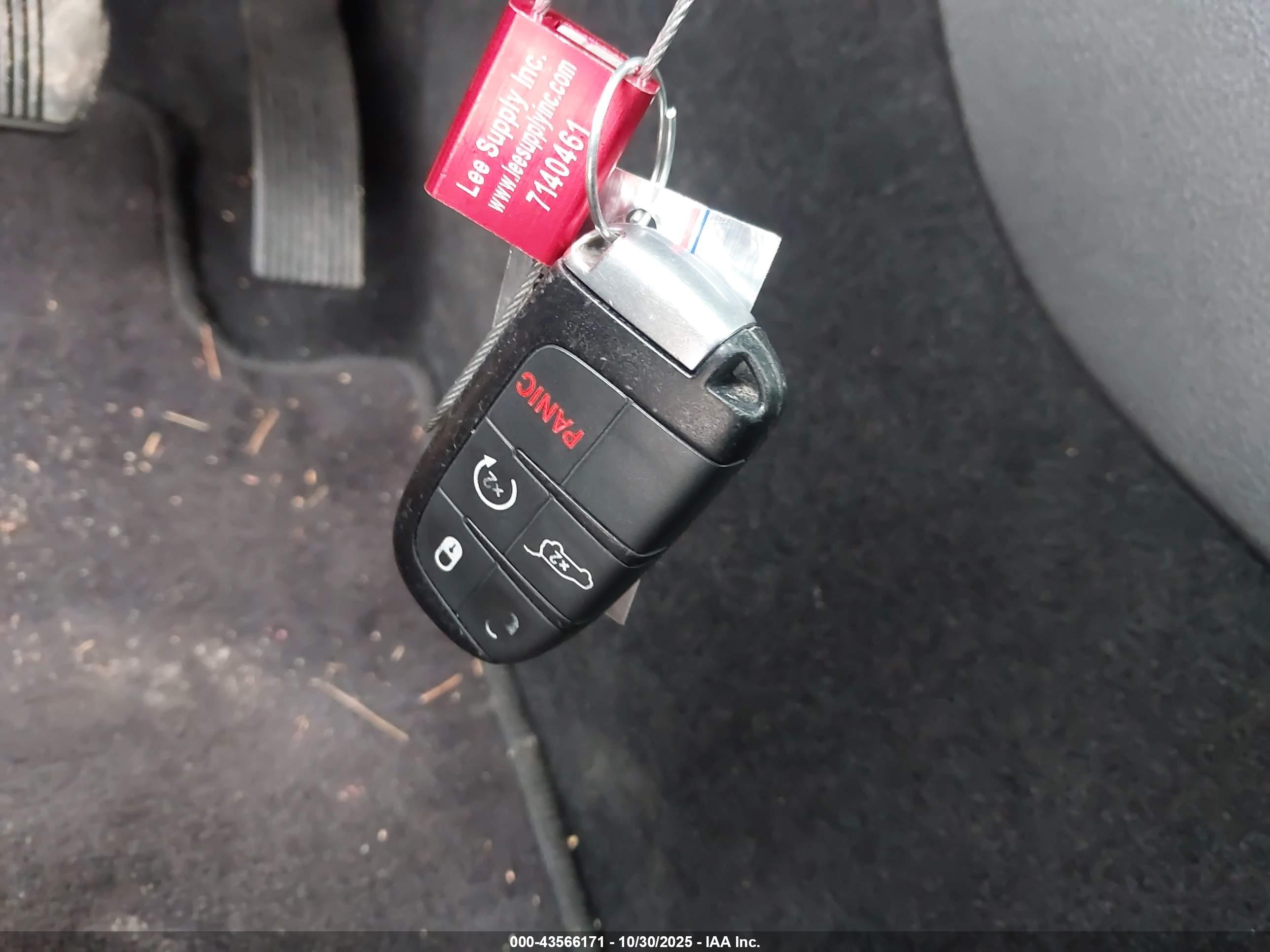 JEEP GRAND image 11